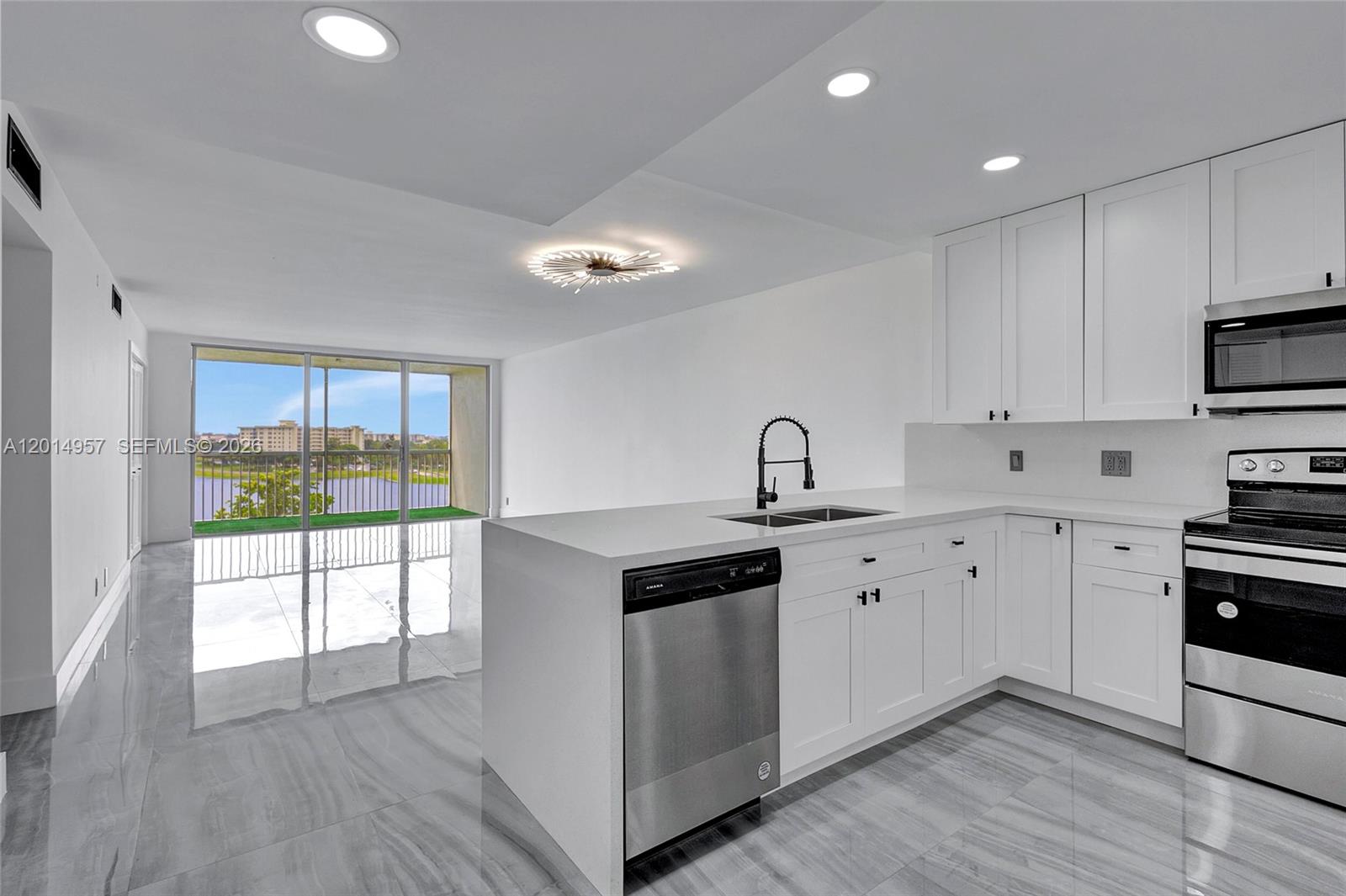 NO 49 PALM-AIRE COUNTRY C - Residential