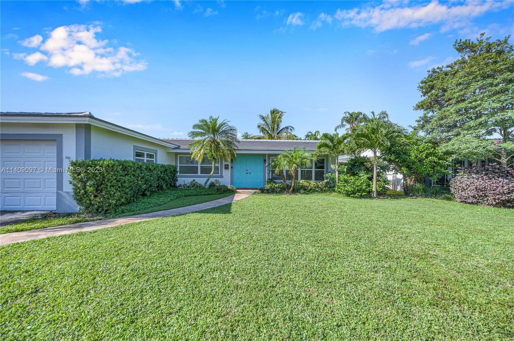 Photo of 4912 Roosevelt St, Hollywood, FL 33021 (MLS # A11409097)