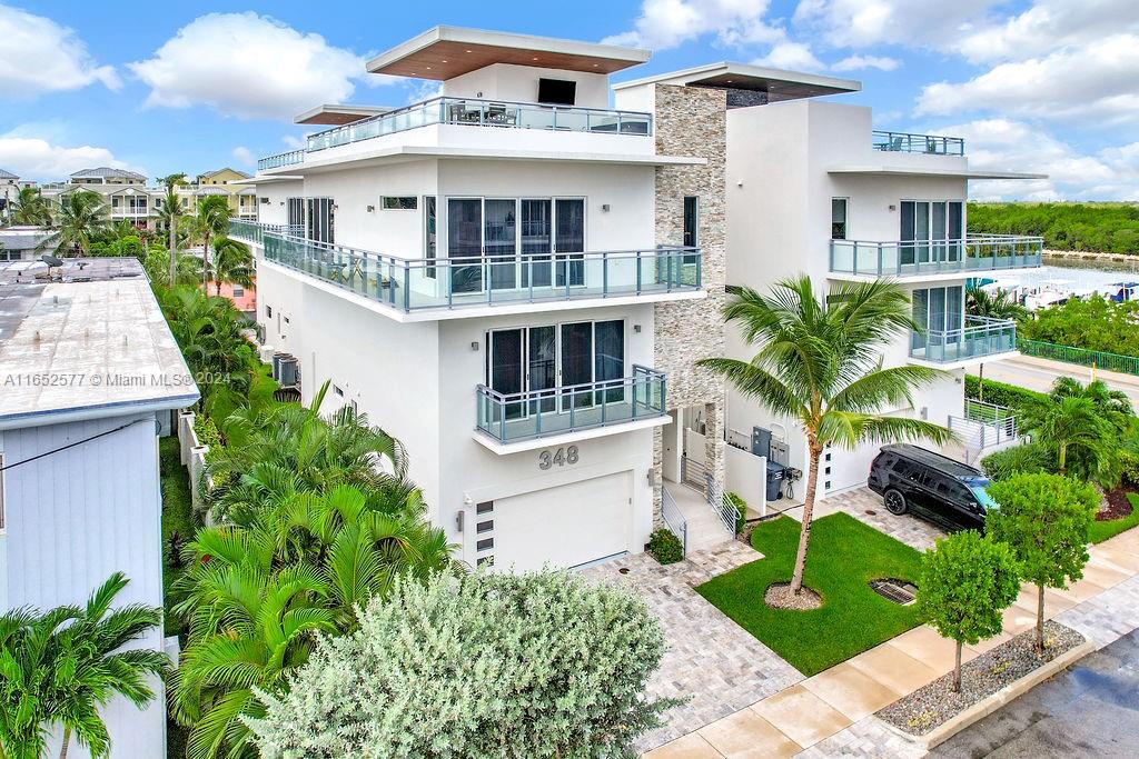 Property for Sale at 348 Desoto St, Hollywood, Broward County, Florida - Bedrooms: 4 
Bathrooms: 4  - $2,650,000