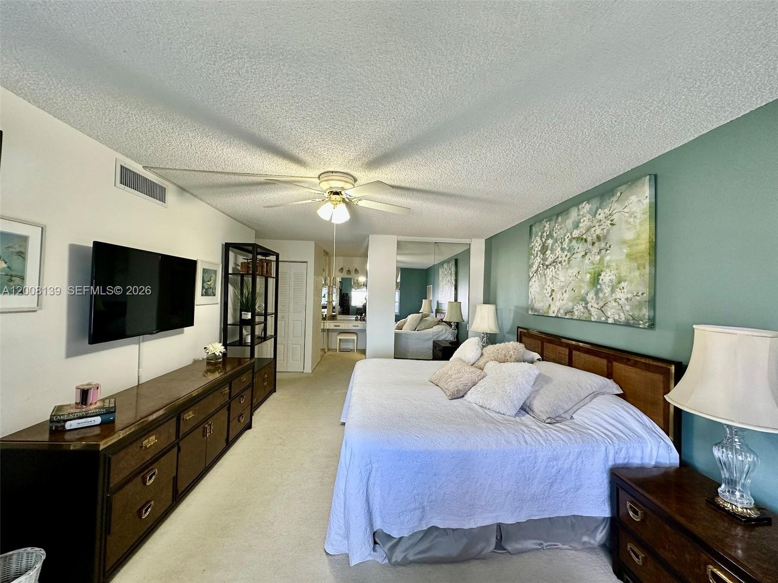 WINSTON TOWERS 500 CONDO - Residential