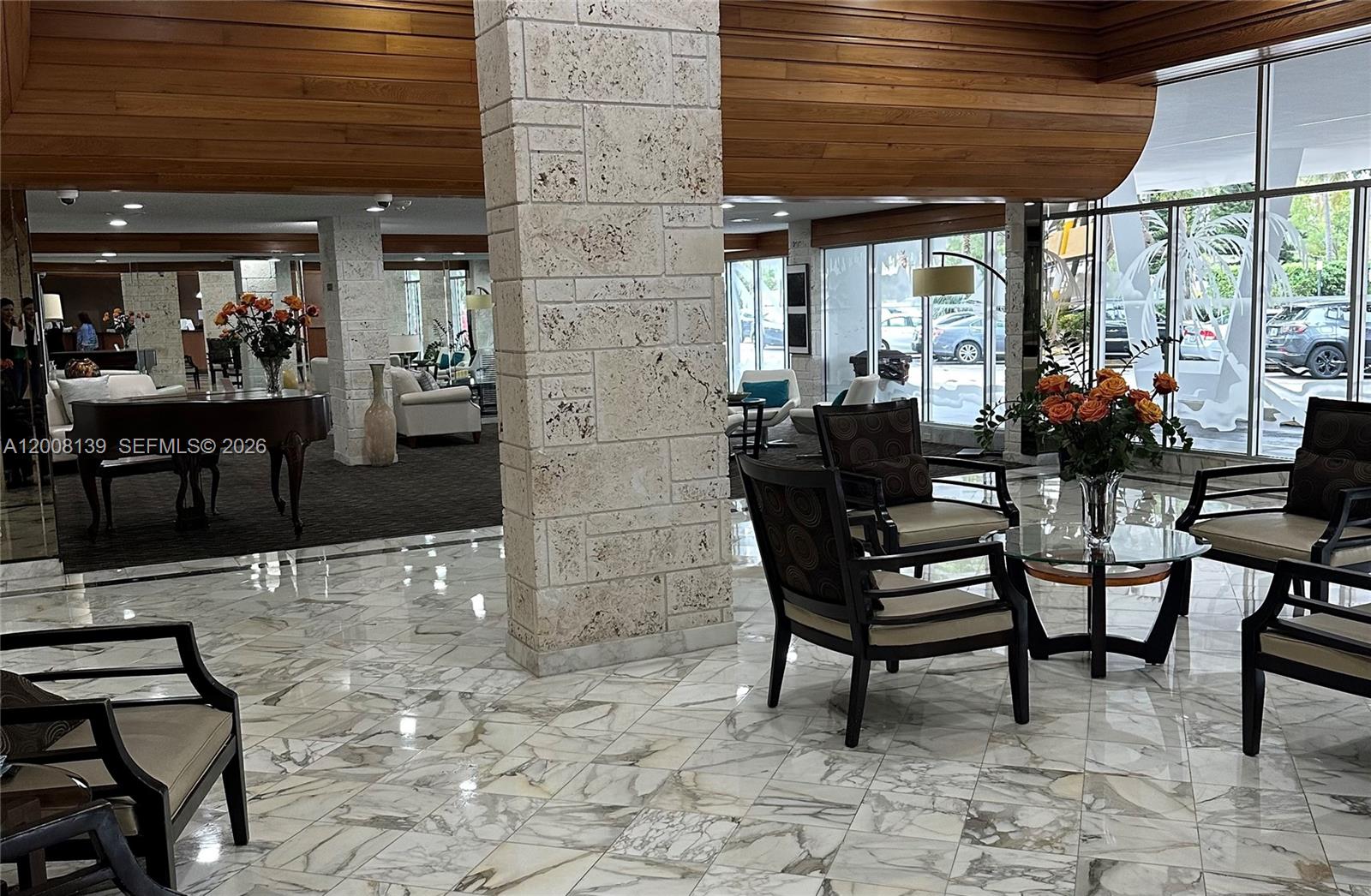 WINSTON TOWERS 500 CONDO - Residential