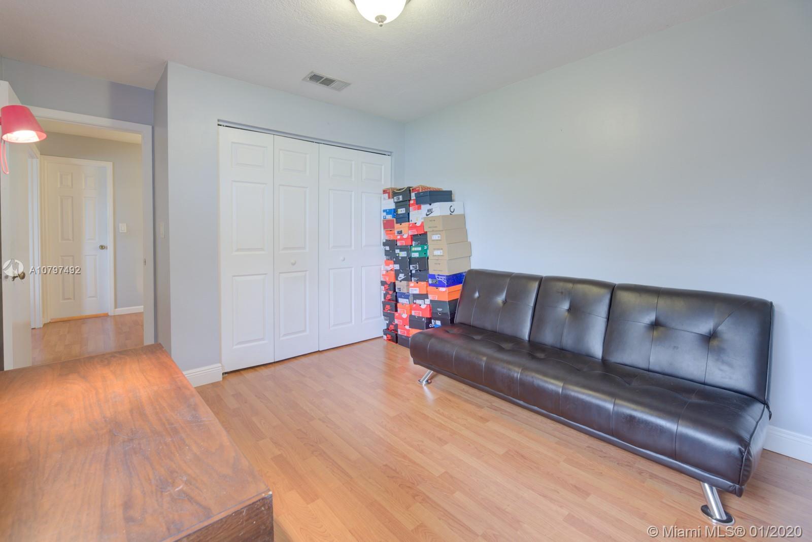 HOST CROSSINGS - Residential