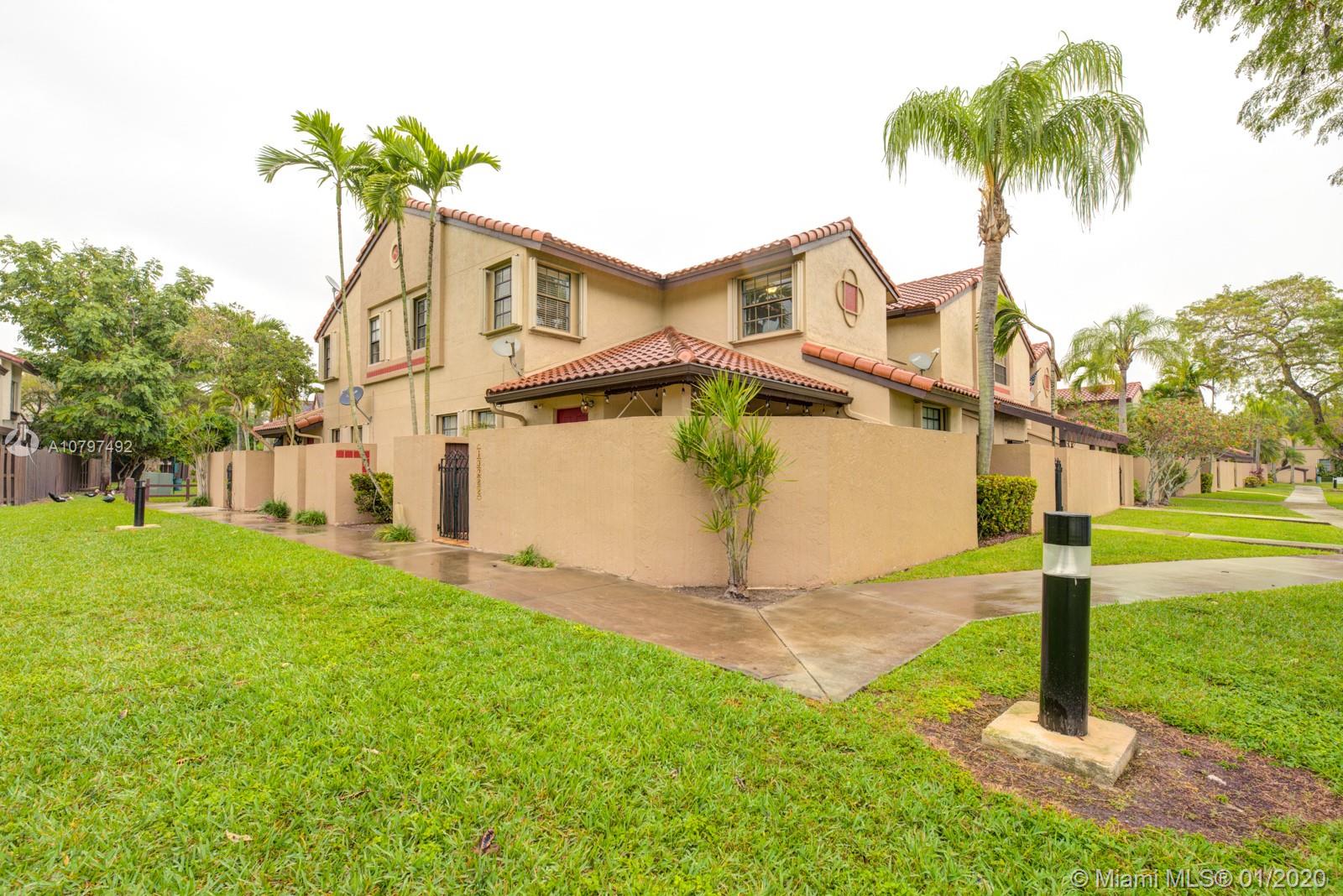 HOST CROSSINGS - Residential