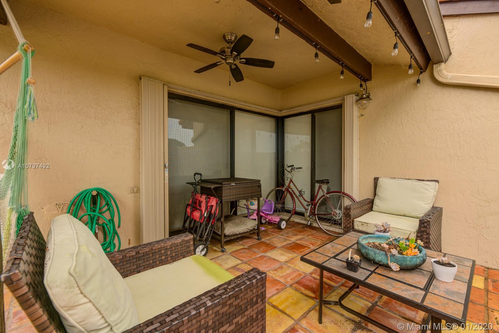 HOST CROSSINGS - Residential