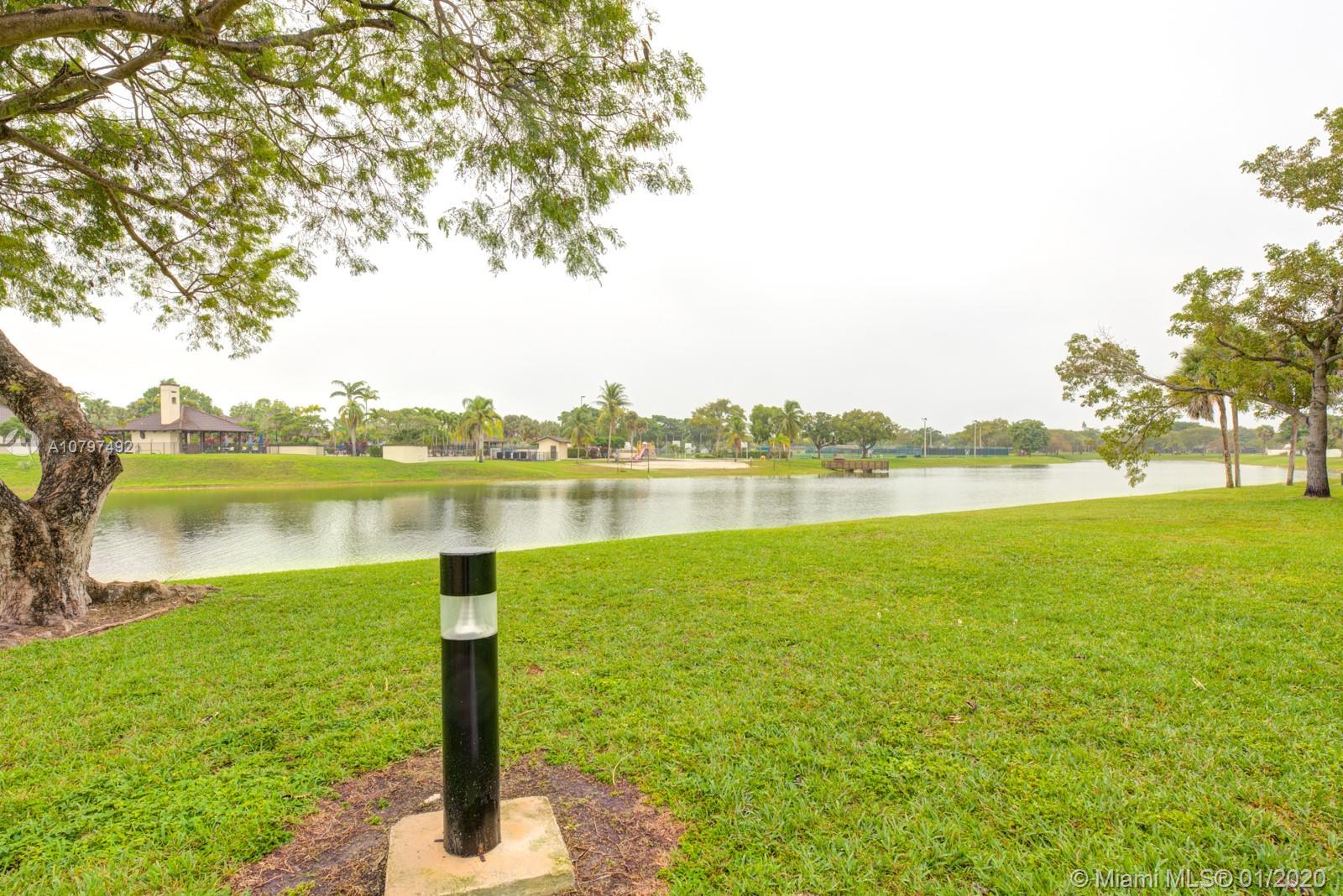 HOST CROSSINGS - Residential