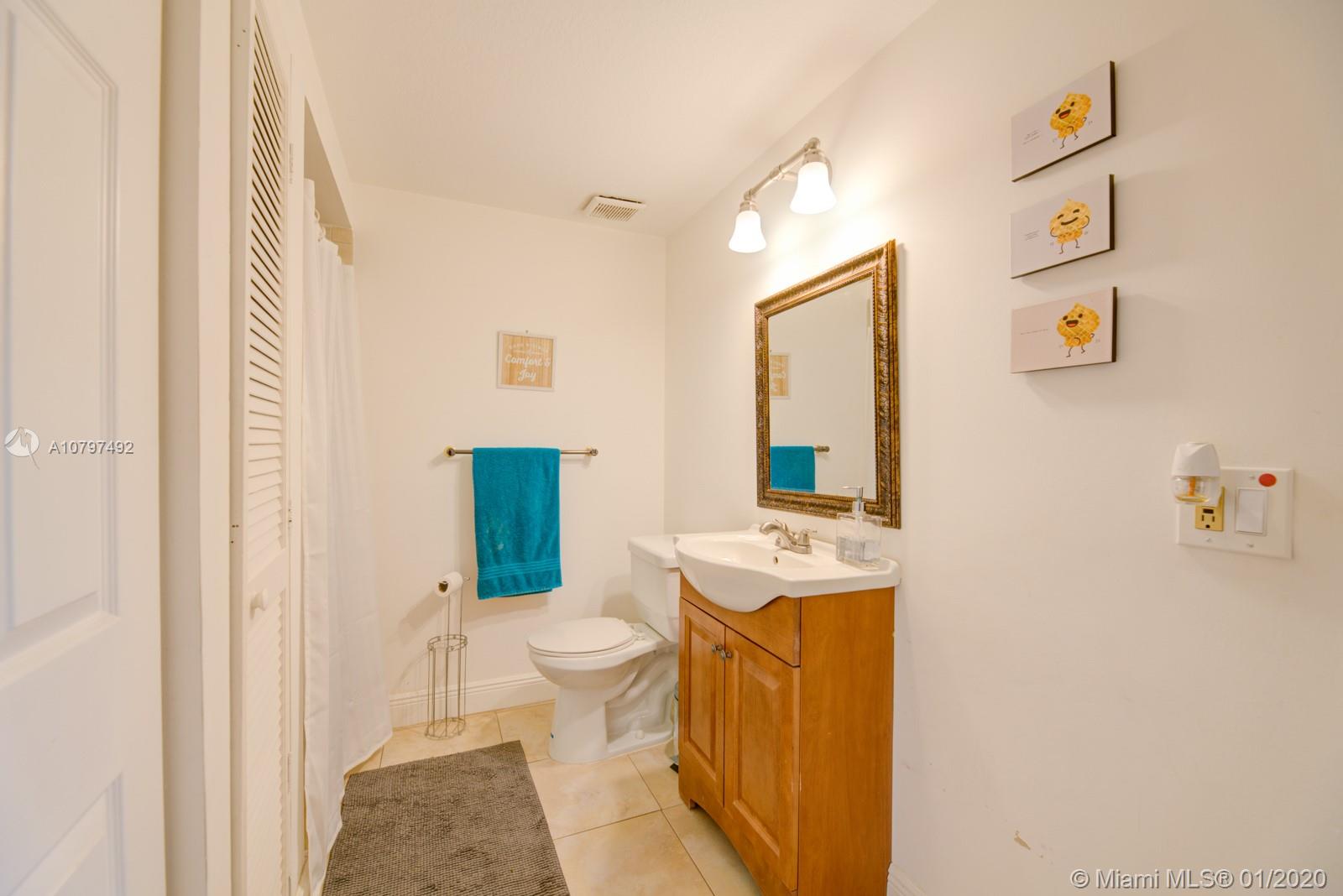 HOST CROSSINGS - Residential