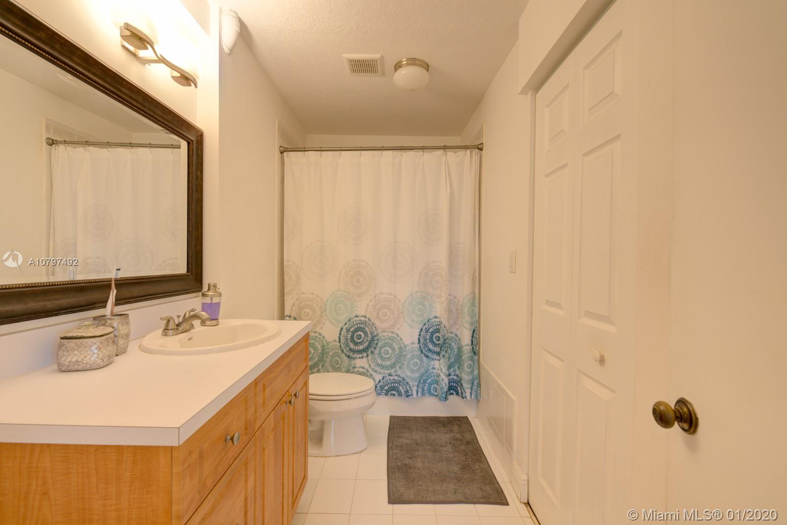 HOST CROSSINGS - Residential