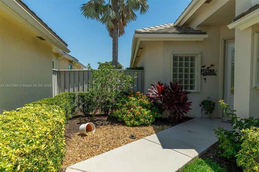 Photo of 603 Masters Way, Palm Beach Gardens, FL 33418 (MLS # A11847098)