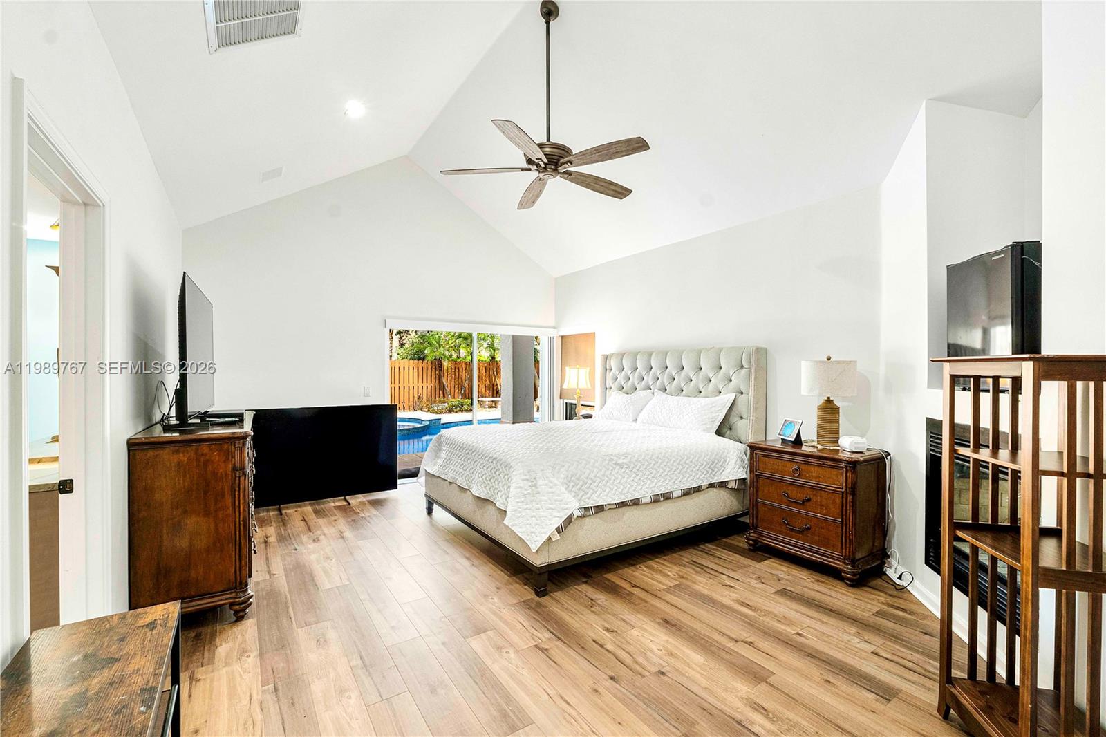 VILLAS OF IRONHORSE - Residential