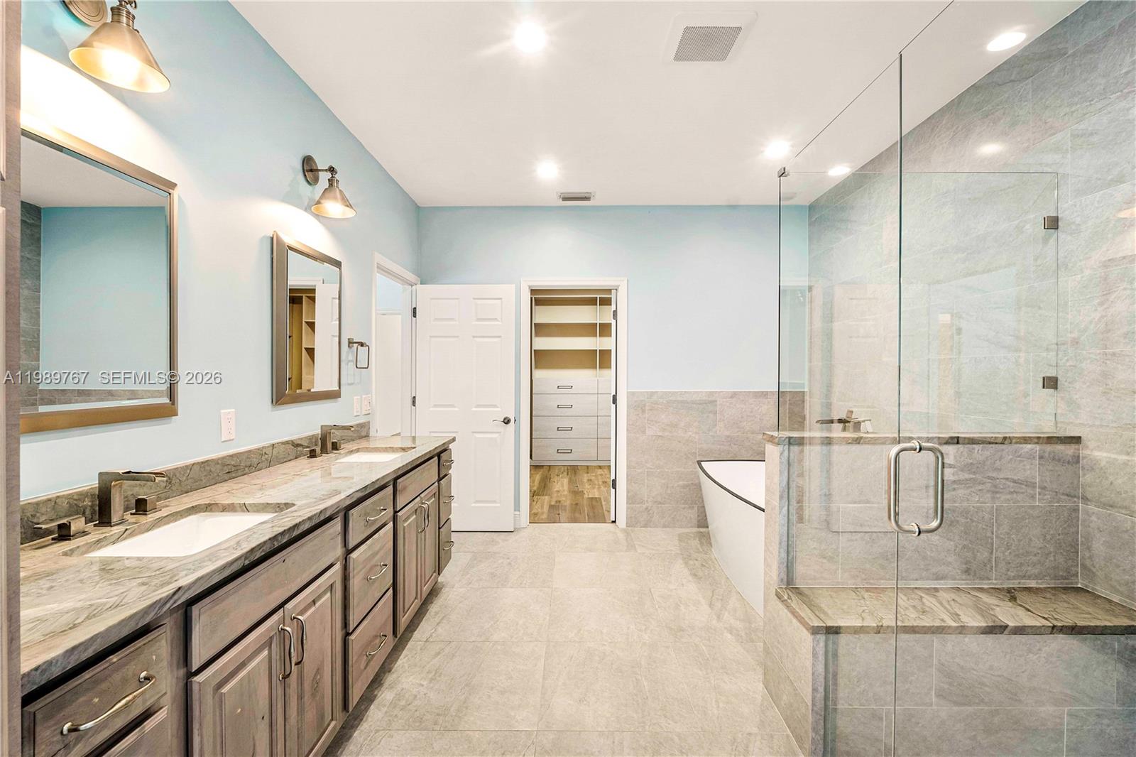 VILLAS OF IRONHORSE - Residential