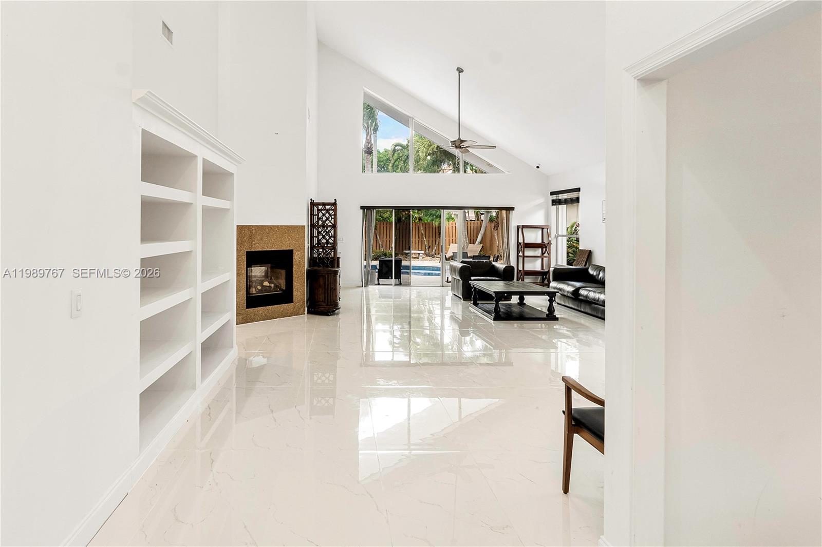 VILLAS OF IRONHORSE - Residential