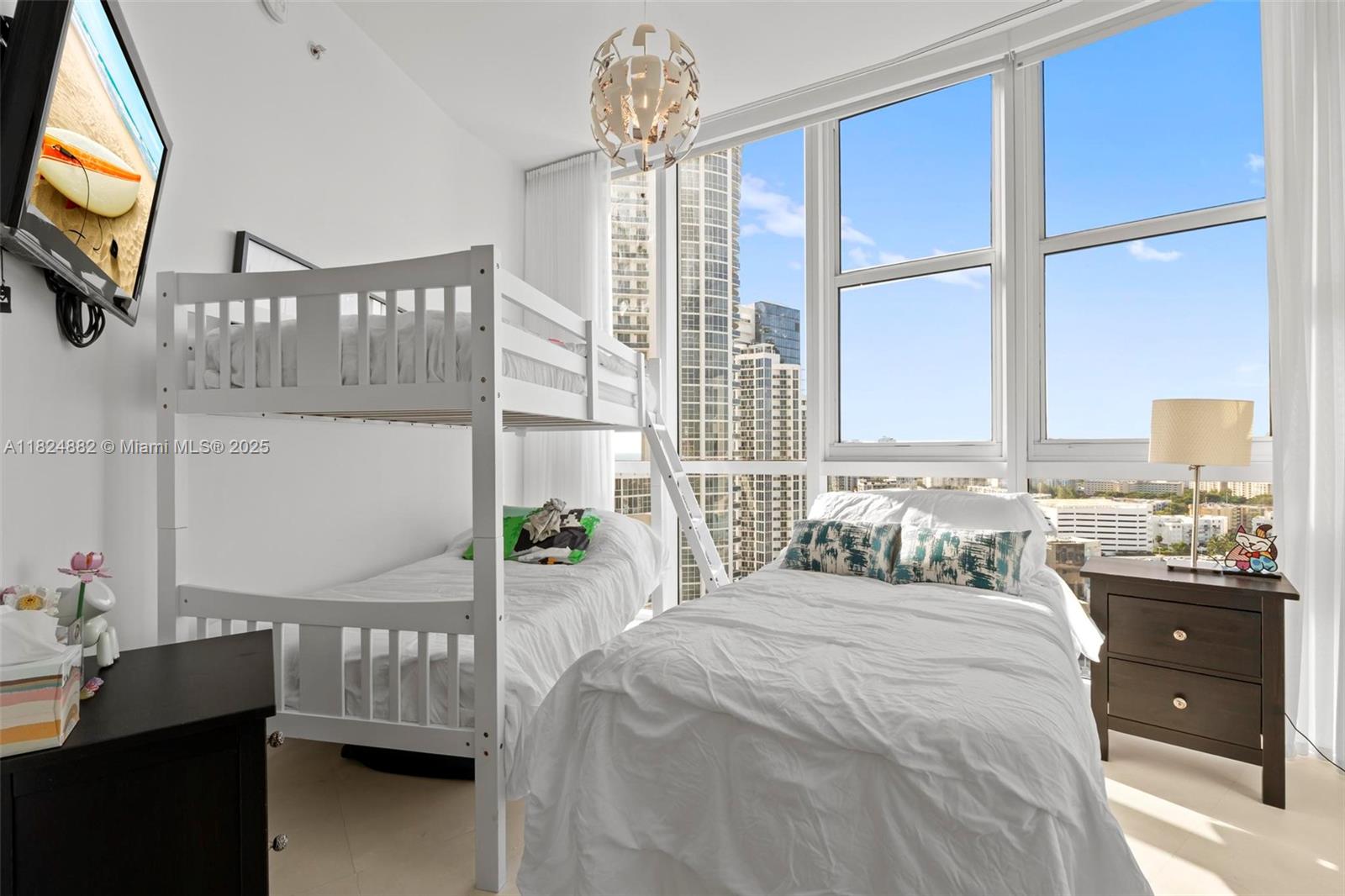 TRUMP ROYALE CONDO - Residential