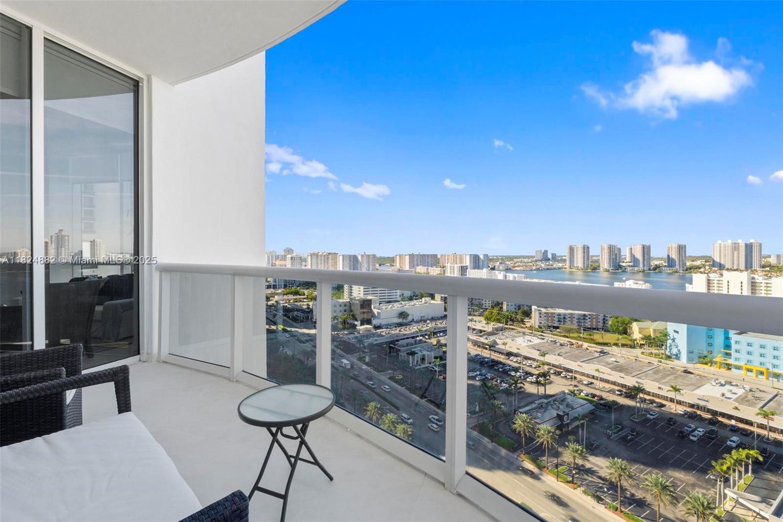 TRUMP ROYALE CONDO - Residential