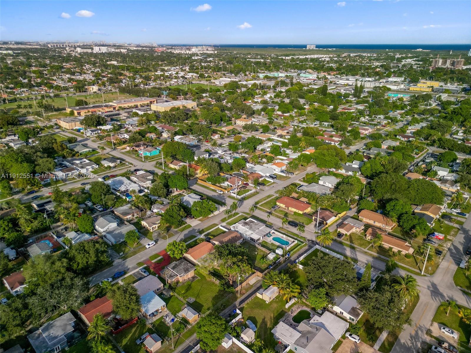 HOLLYWOOD PARK - Residential Lease