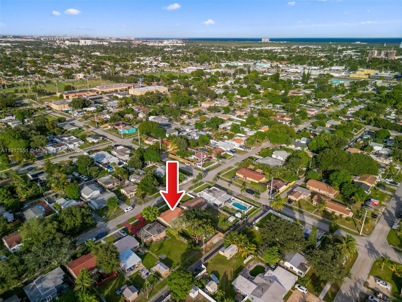 HOLLYWOOD PARK - Residential Lease