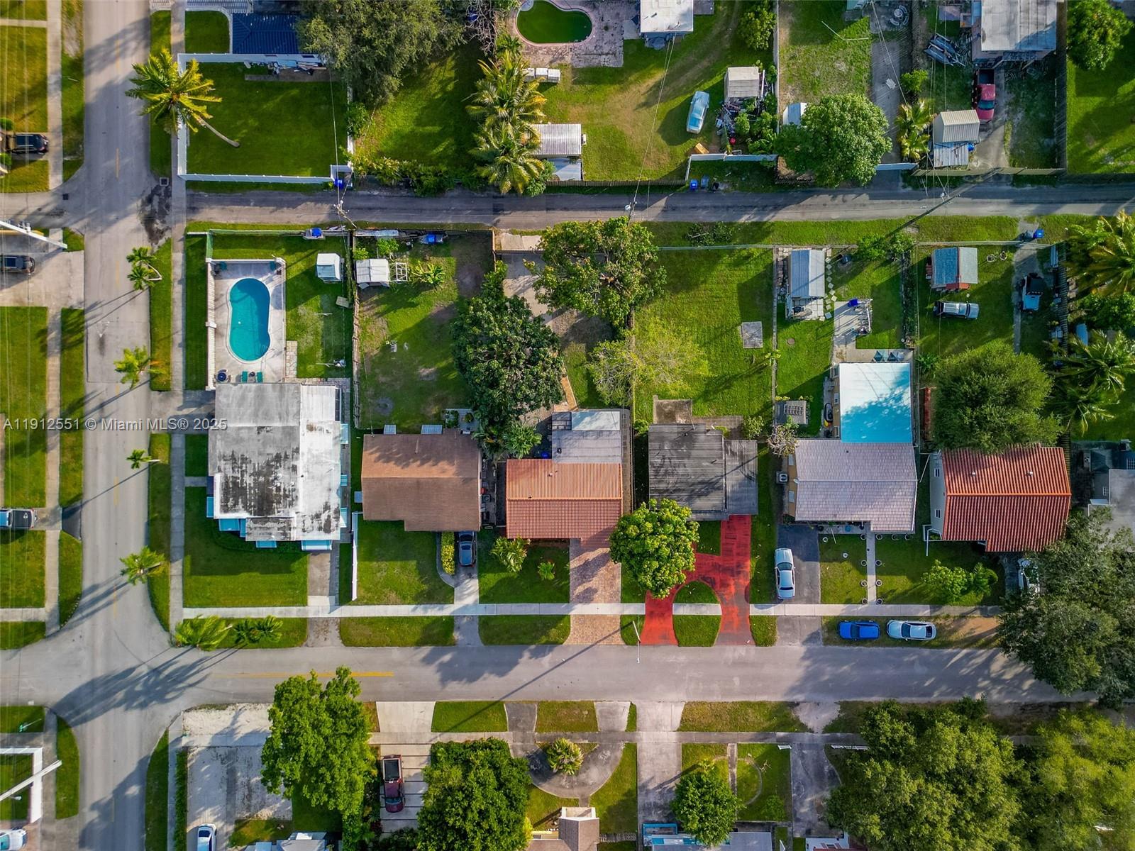 HOLLYWOOD PARK - Residential Lease