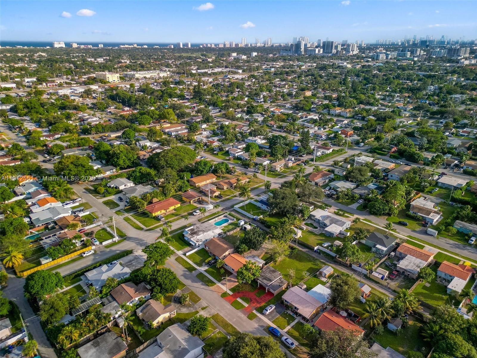 HOLLYWOOD PARK - Residential Lease