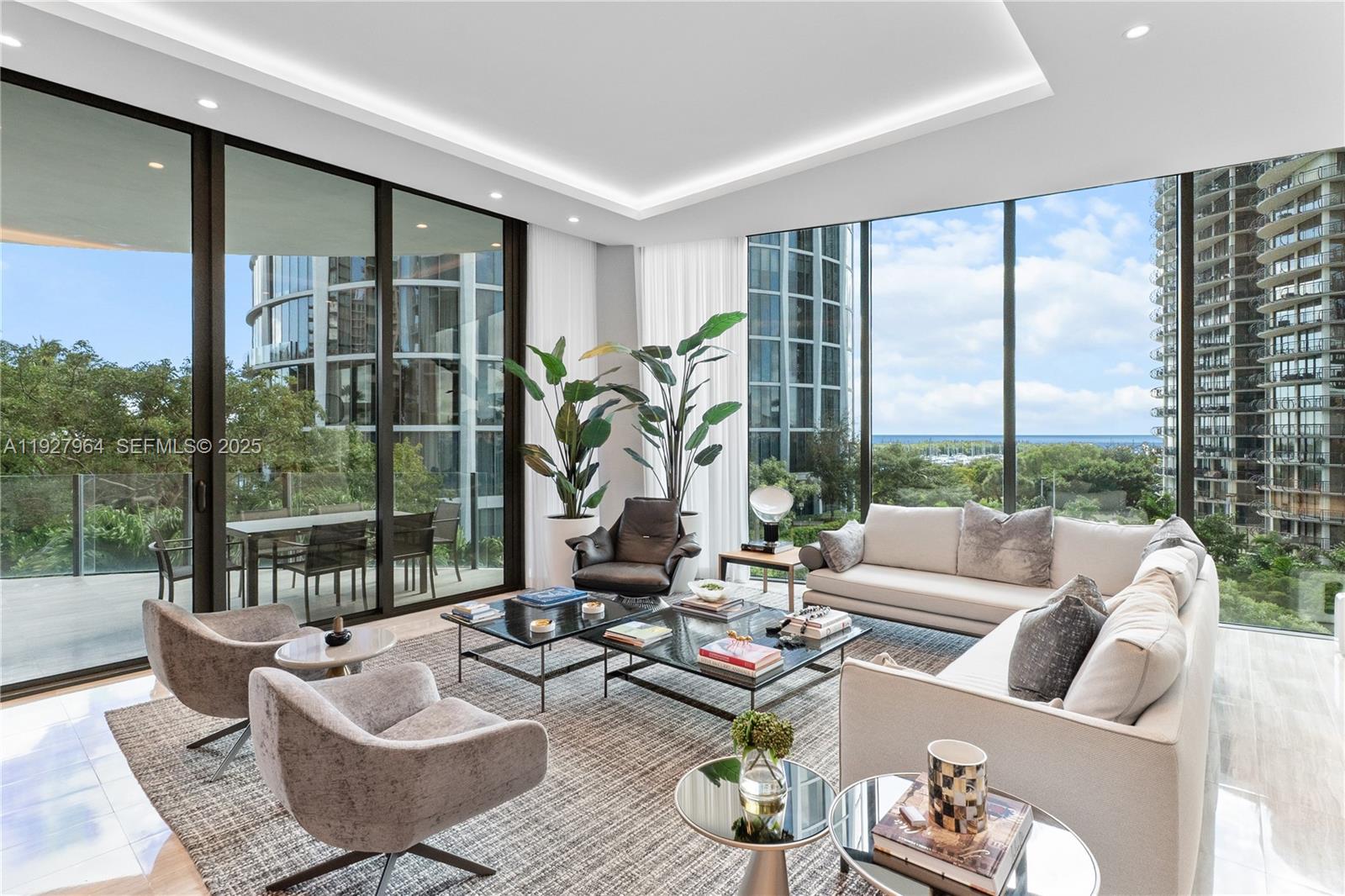 2821 S Bayshore Dr 5A