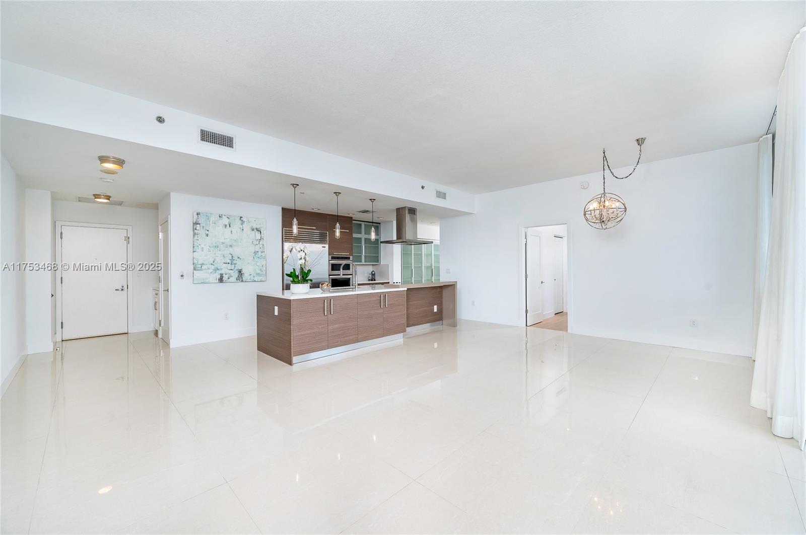 1060 Brickell Ave 4203