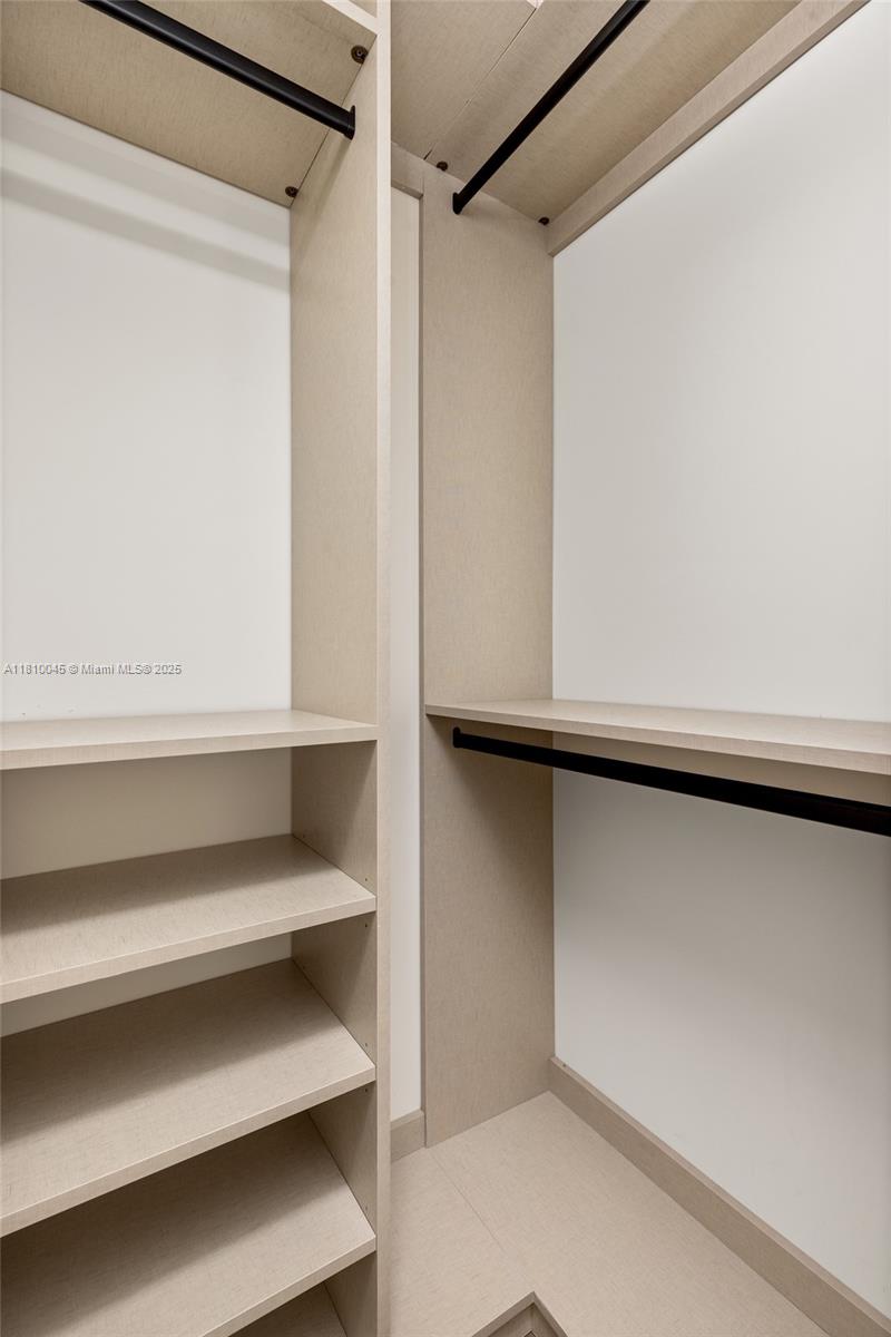 COLUMBIA PARK CORR PL - Residential