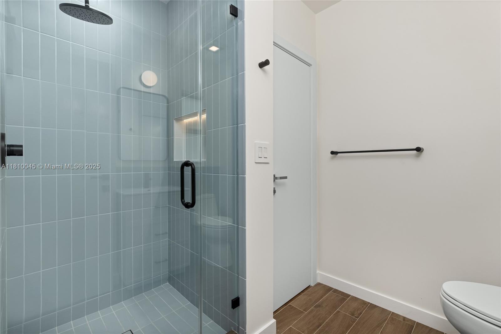 COLUMBIA PARK CORR PL - Residential