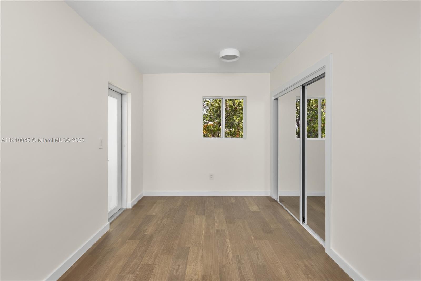 COLUMBIA PARK CORR PL - Residential