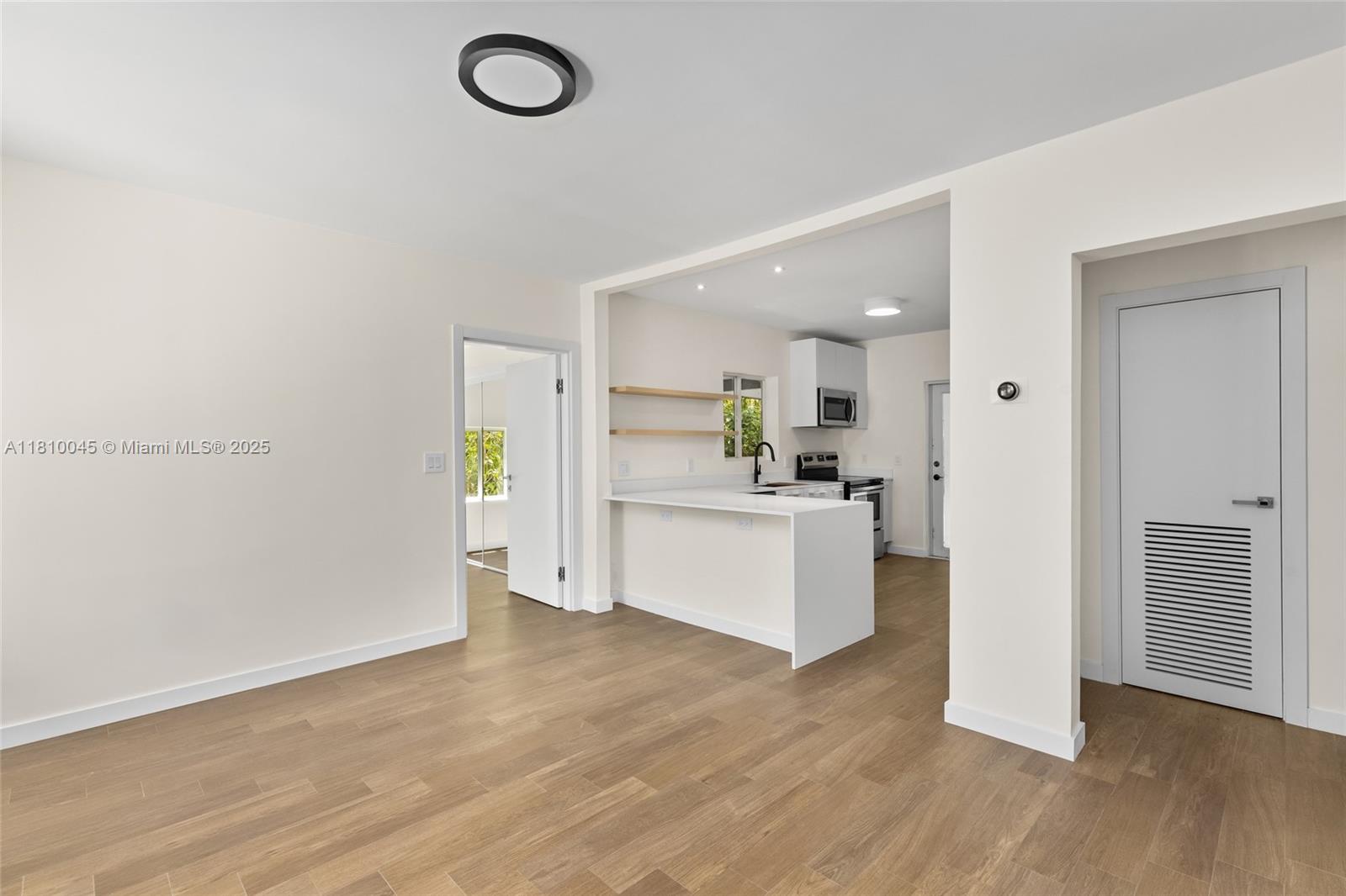 COLUMBIA PARK CORR PL - Residential