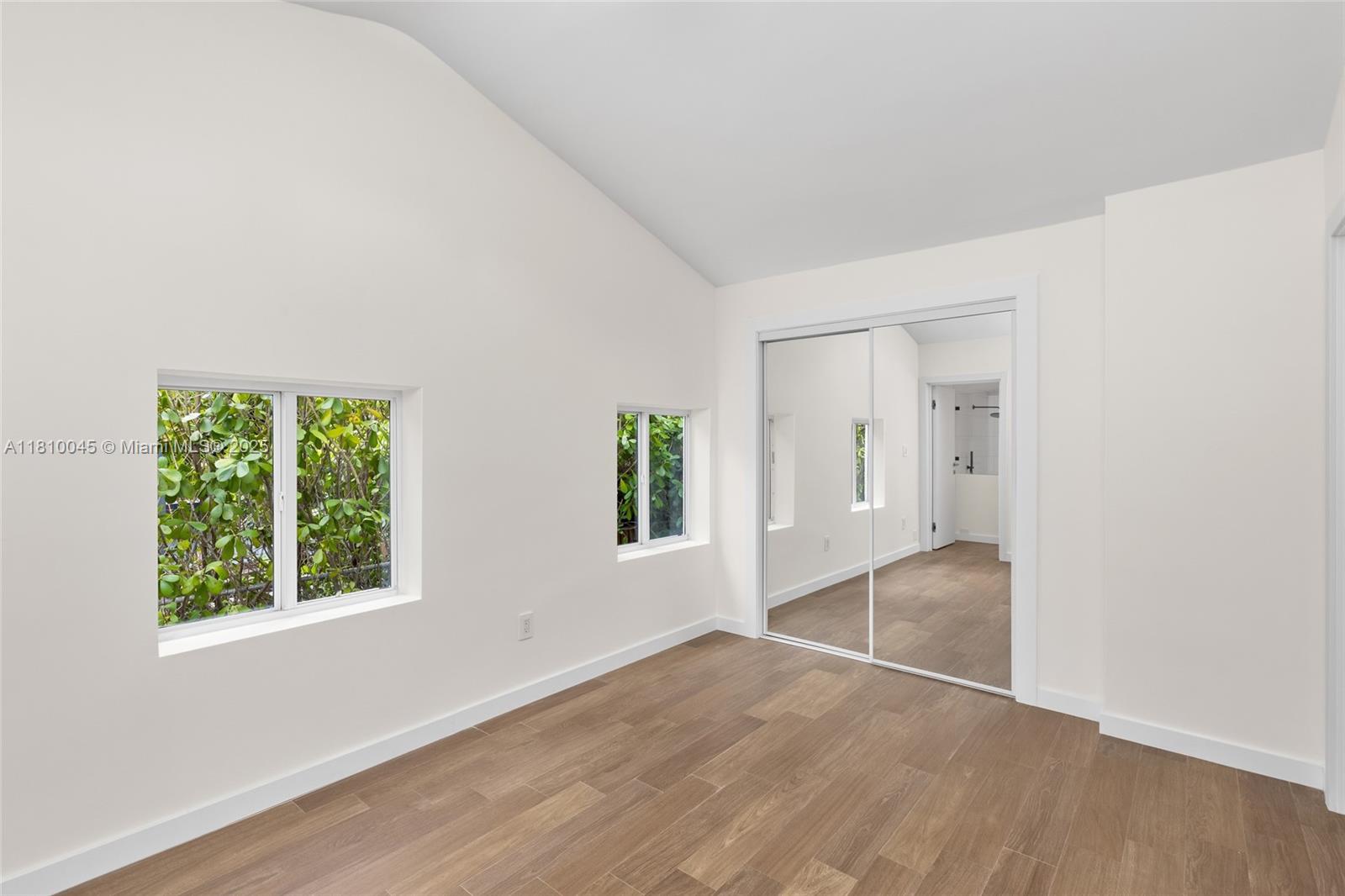 COLUMBIA PARK CORR PL - Residential