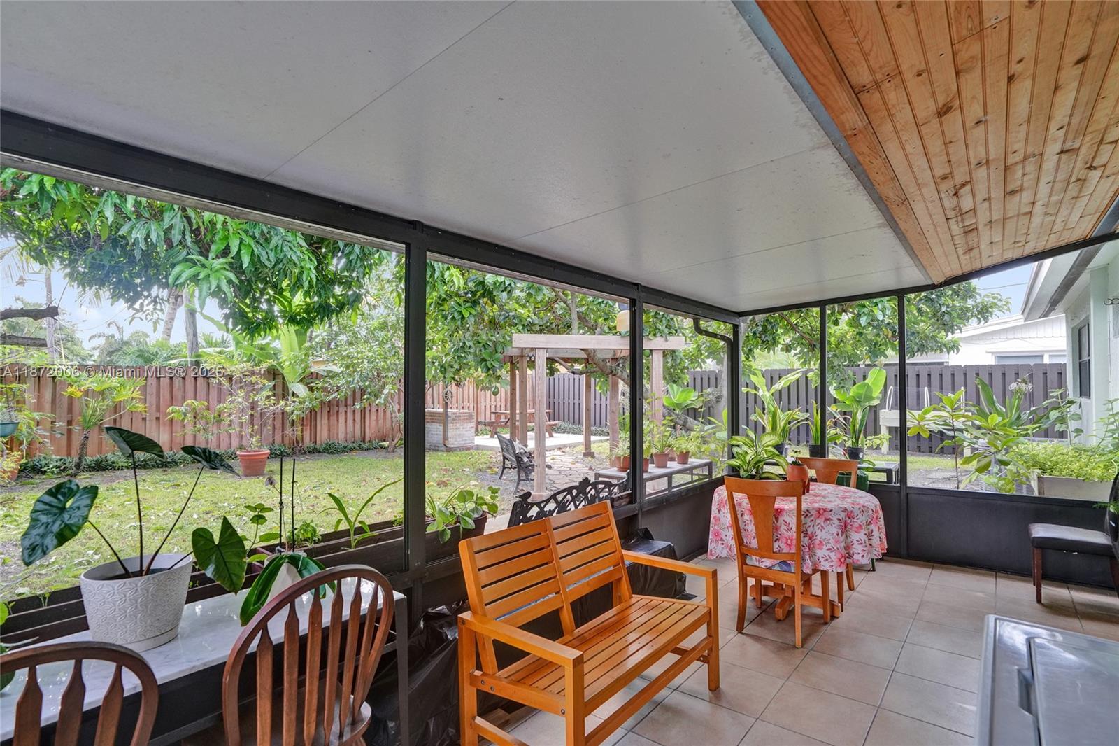 BREEZE HAVEN NO 4 - Residential