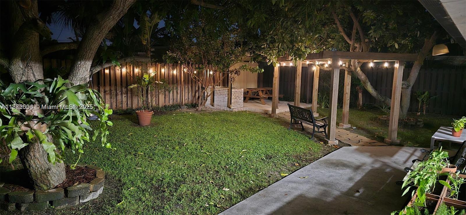 BREEZE HAVEN NO 4 - Residential