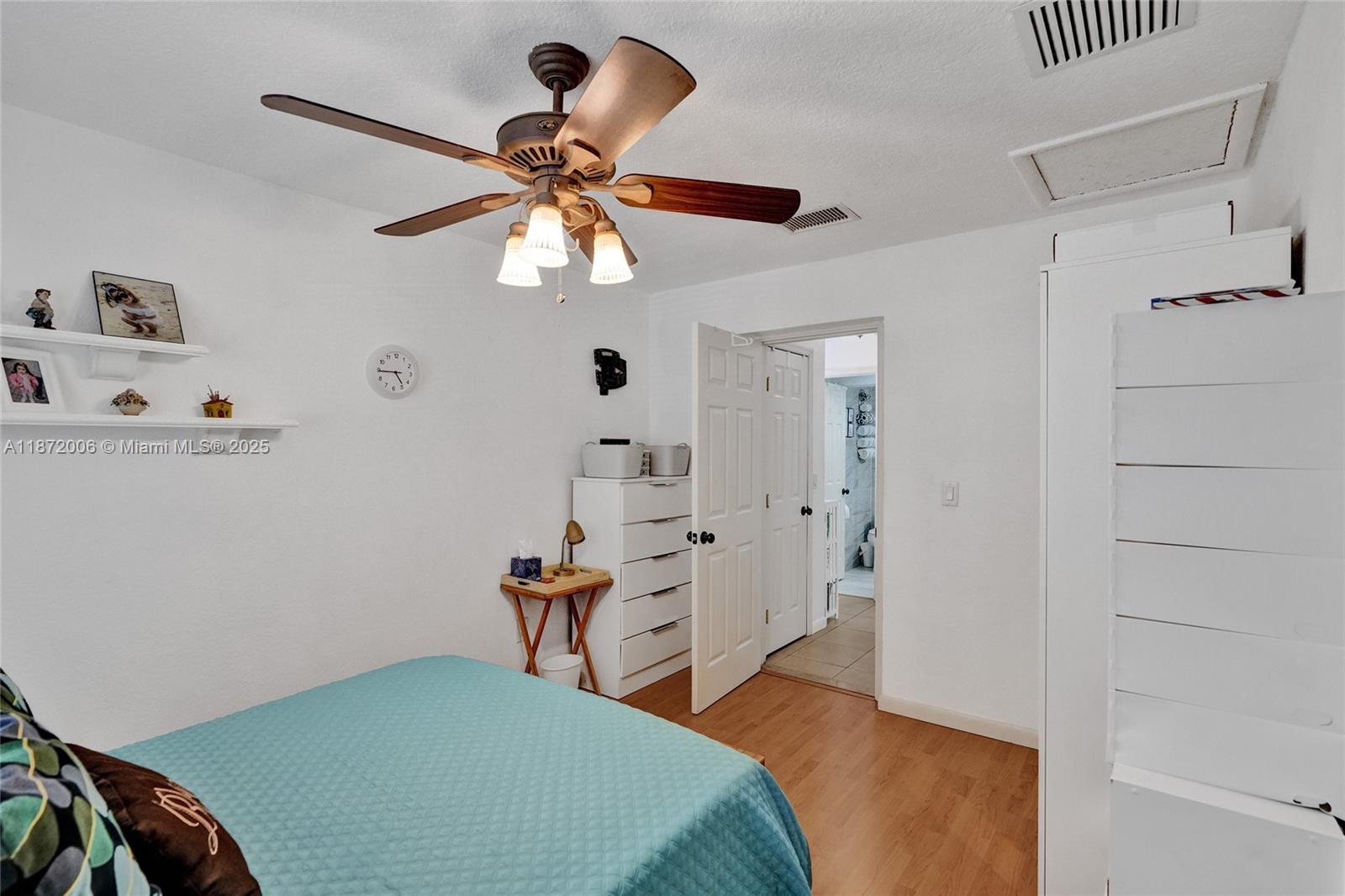 BREEZE HAVEN NO 4 - Residential