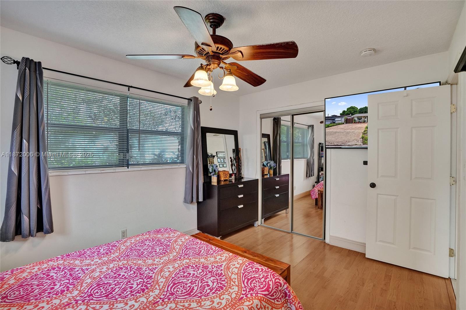 BREEZE HAVEN NO 4 - Residential