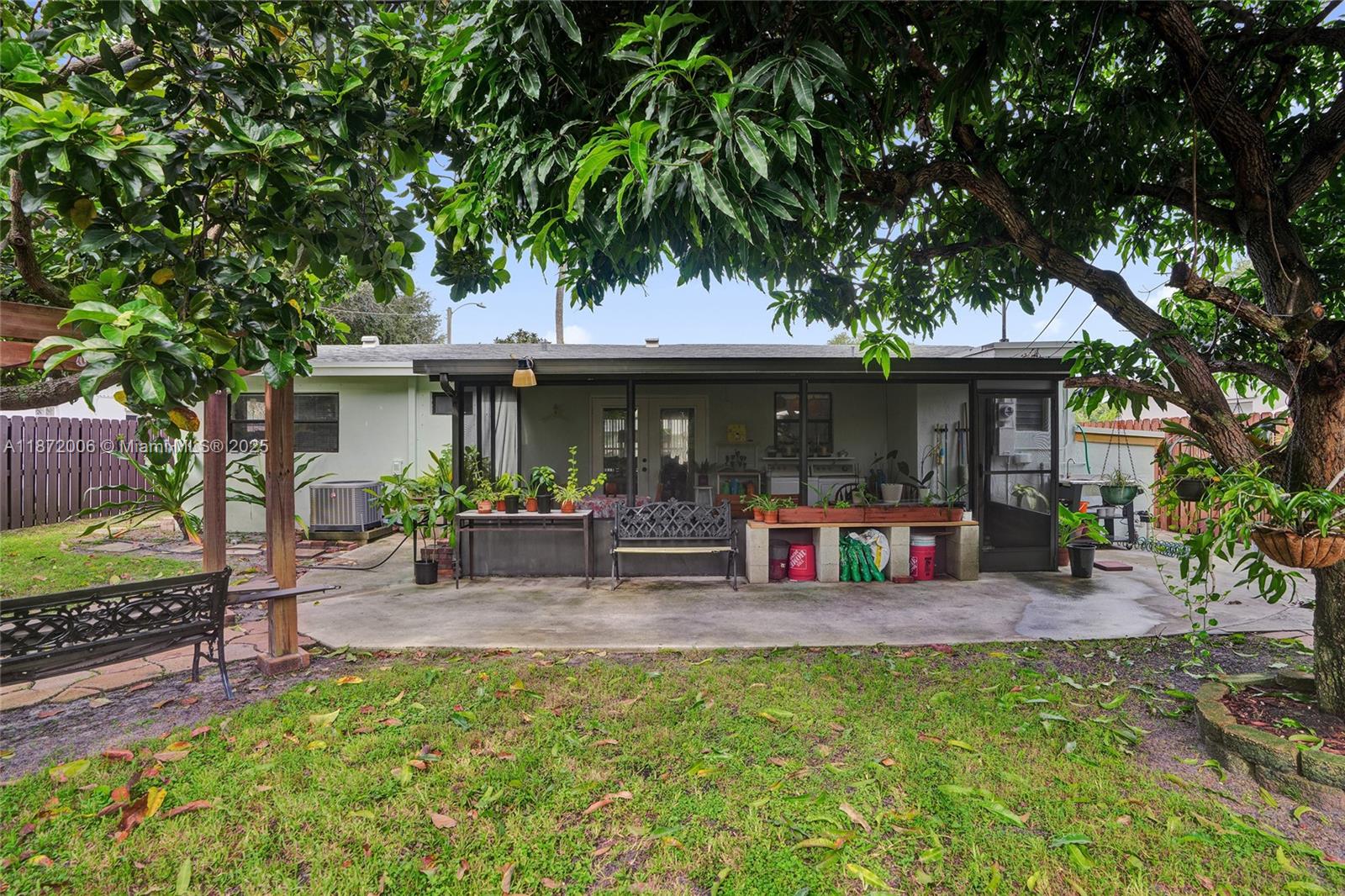 BREEZE HAVEN NO 4 - Residential