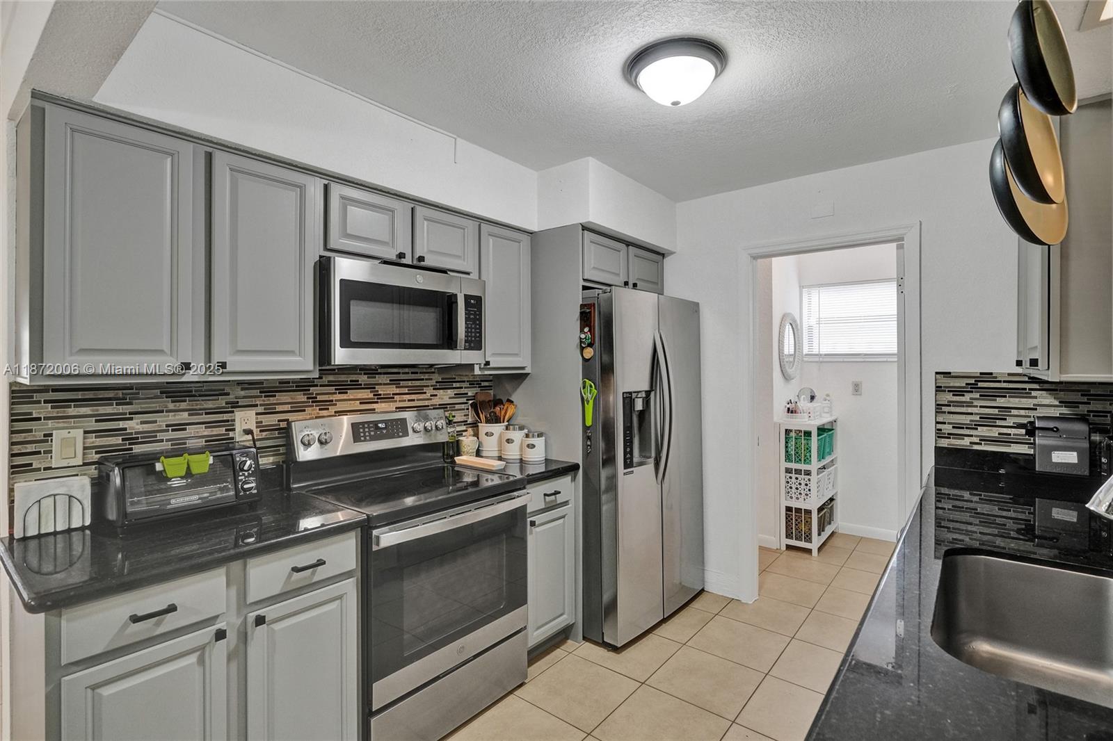 BREEZE HAVEN NO 4 - Residential