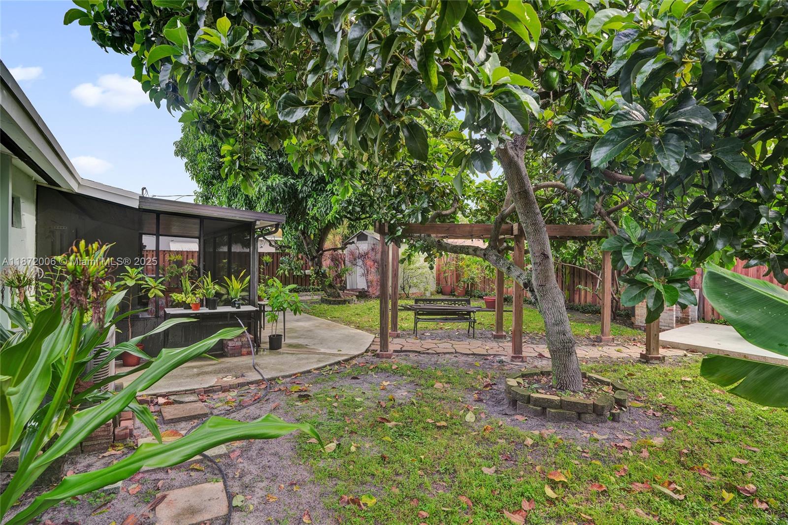 BREEZE HAVEN NO 4 - Residential