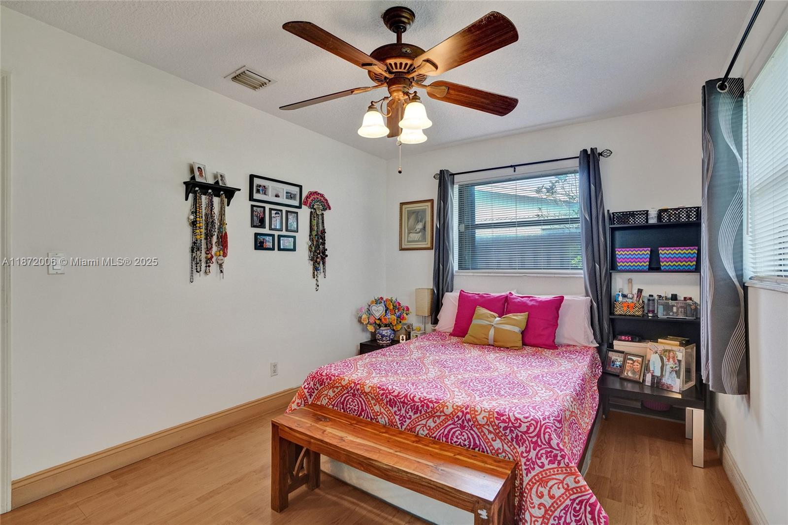 BREEZE HAVEN NO 4 - Residential