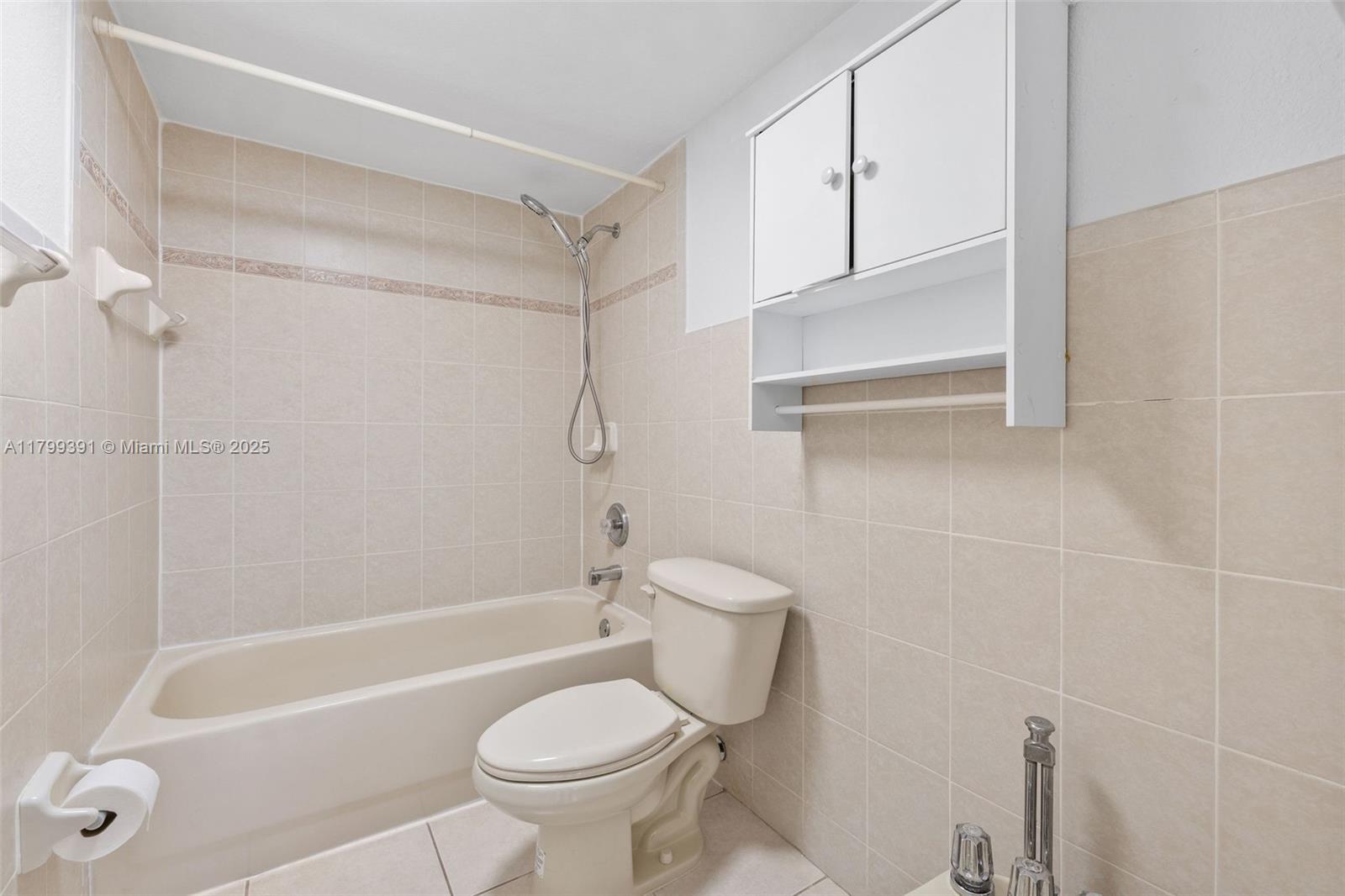 VISIONS AT FOUNTAINBLEAU - Residential