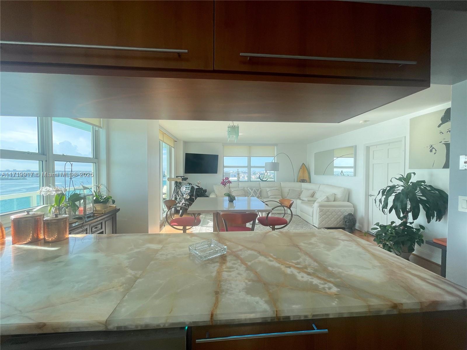 THE FLORIDIAN CONDO - Residential