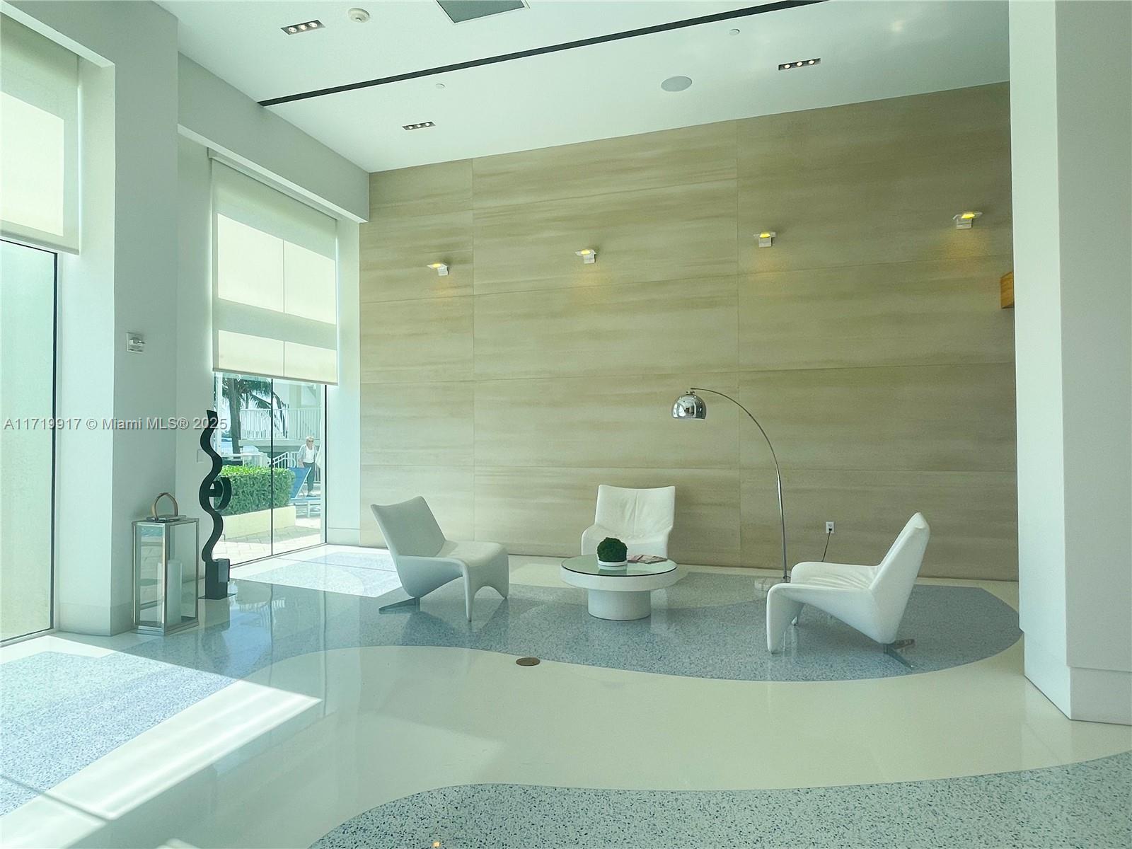 THE FLORIDIAN CONDO - Residential