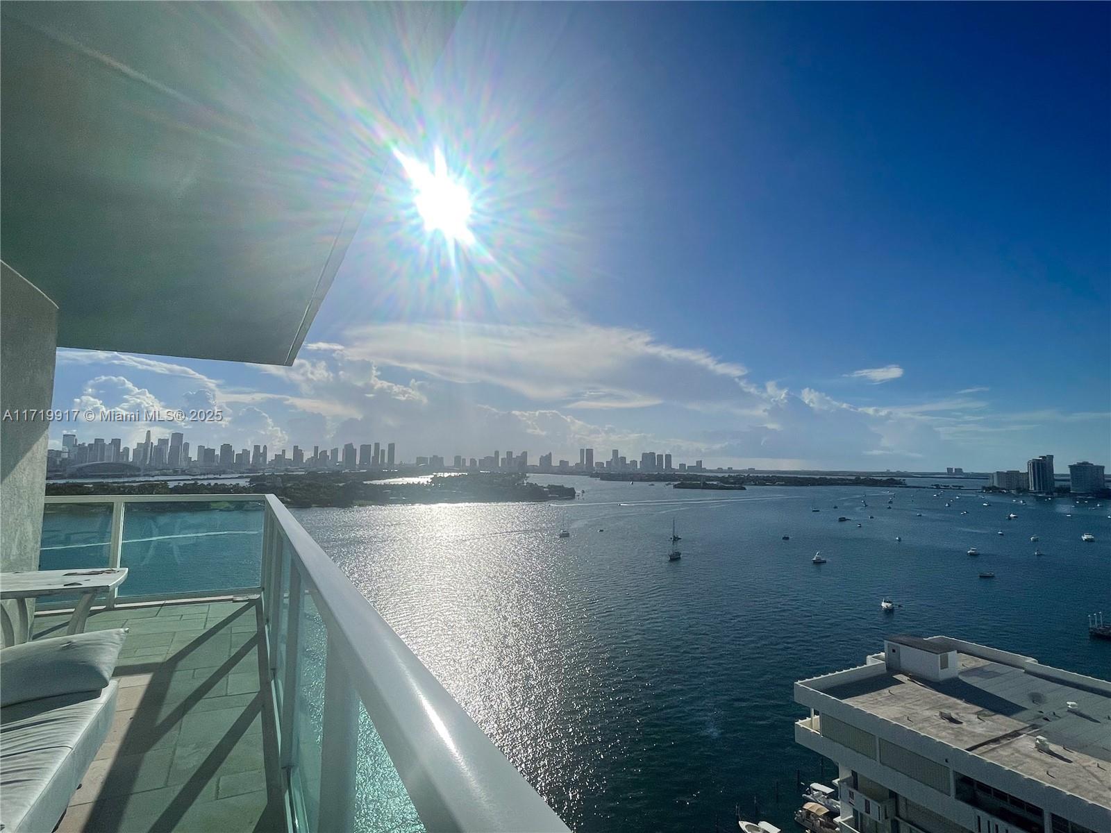 THE FLORIDIAN CONDO - Residential