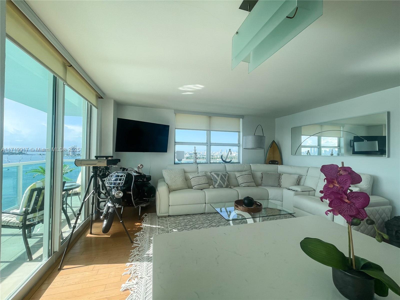 THE FLORIDIAN CONDO - Residential