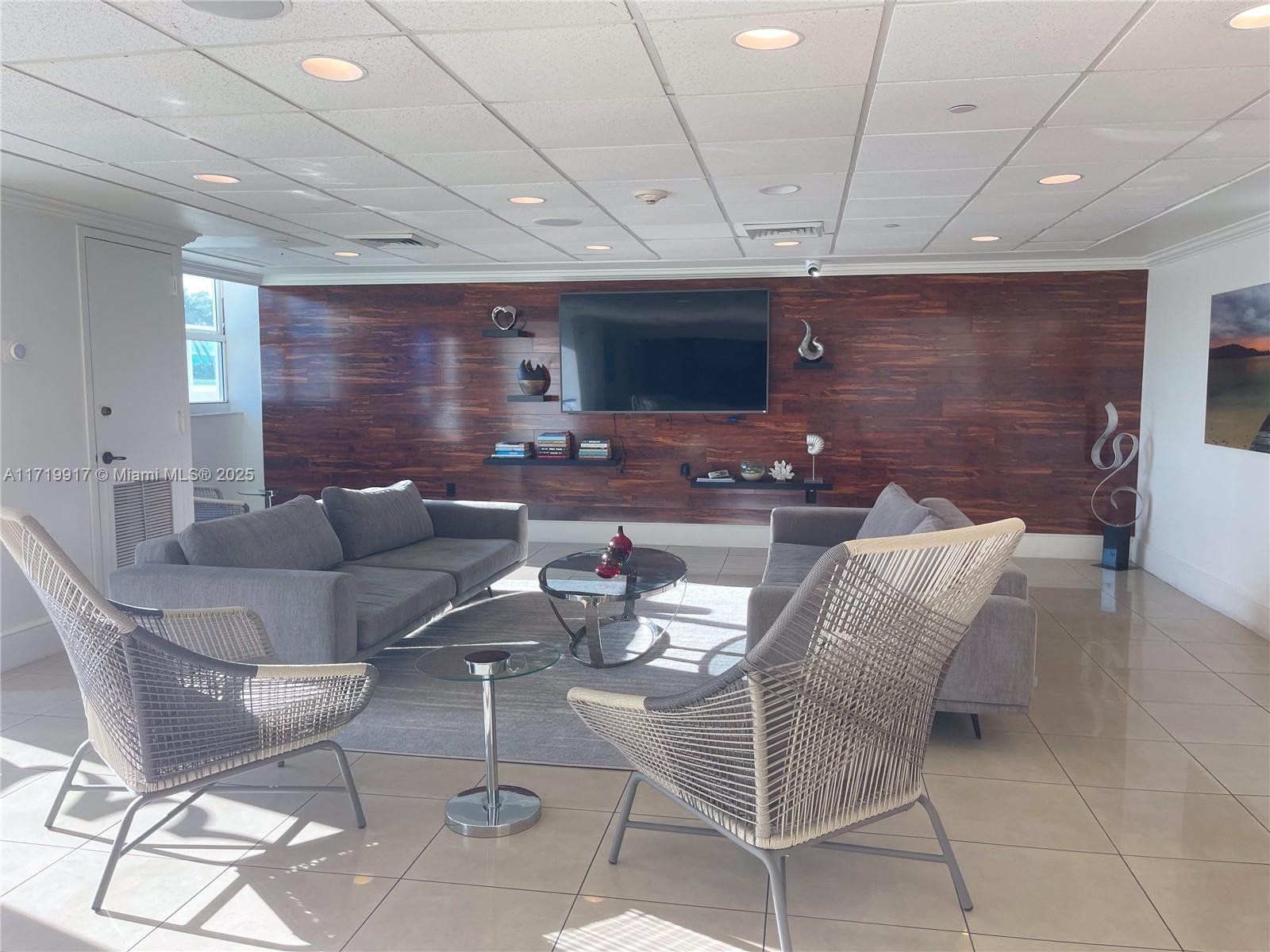 THE FLORIDIAN CONDO - Residential