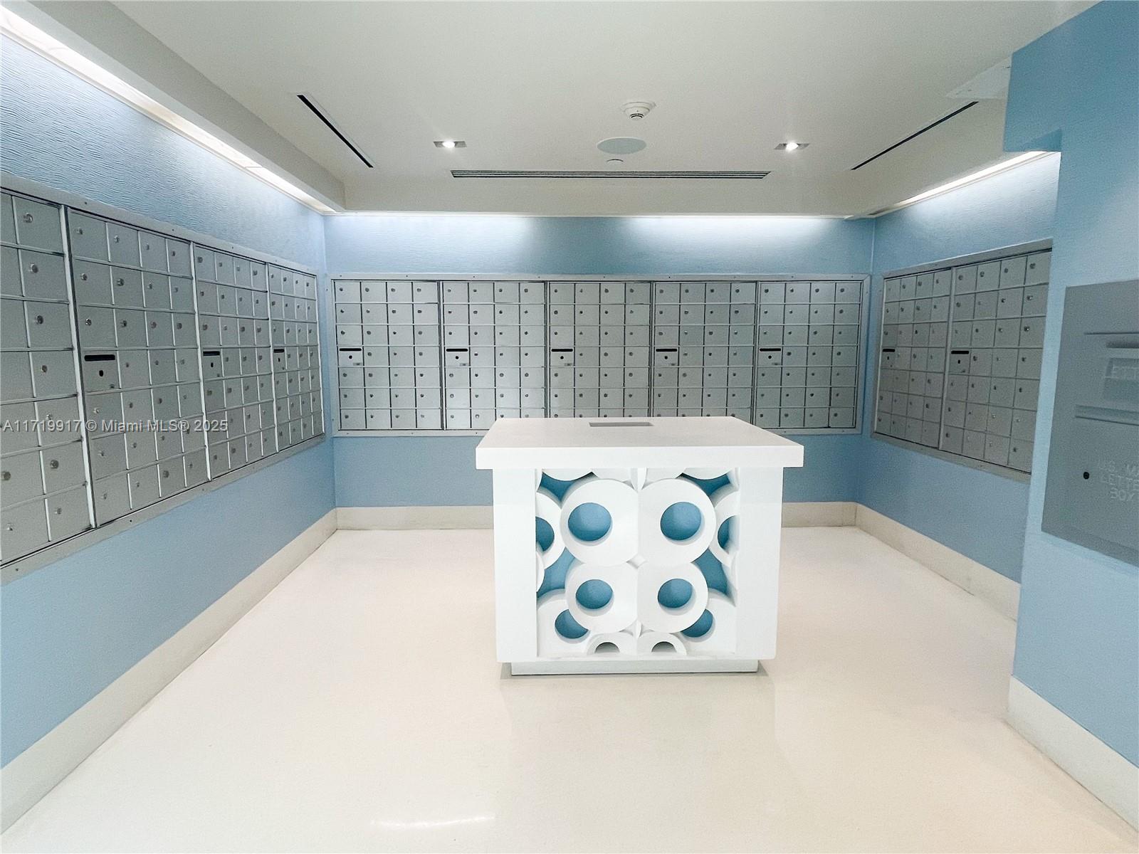 THE FLORIDIAN CONDO - Residential