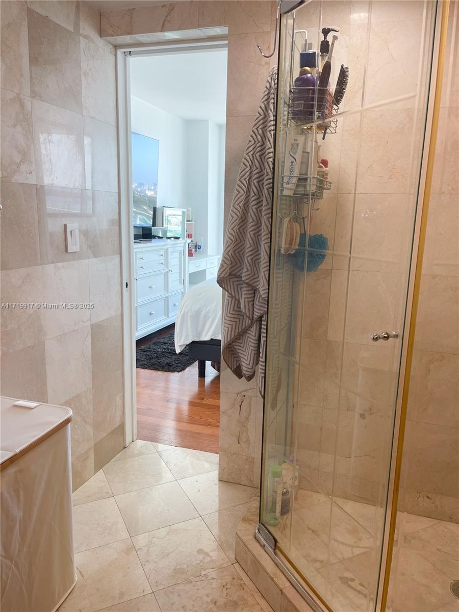 THE FLORIDIAN CONDO - Residential