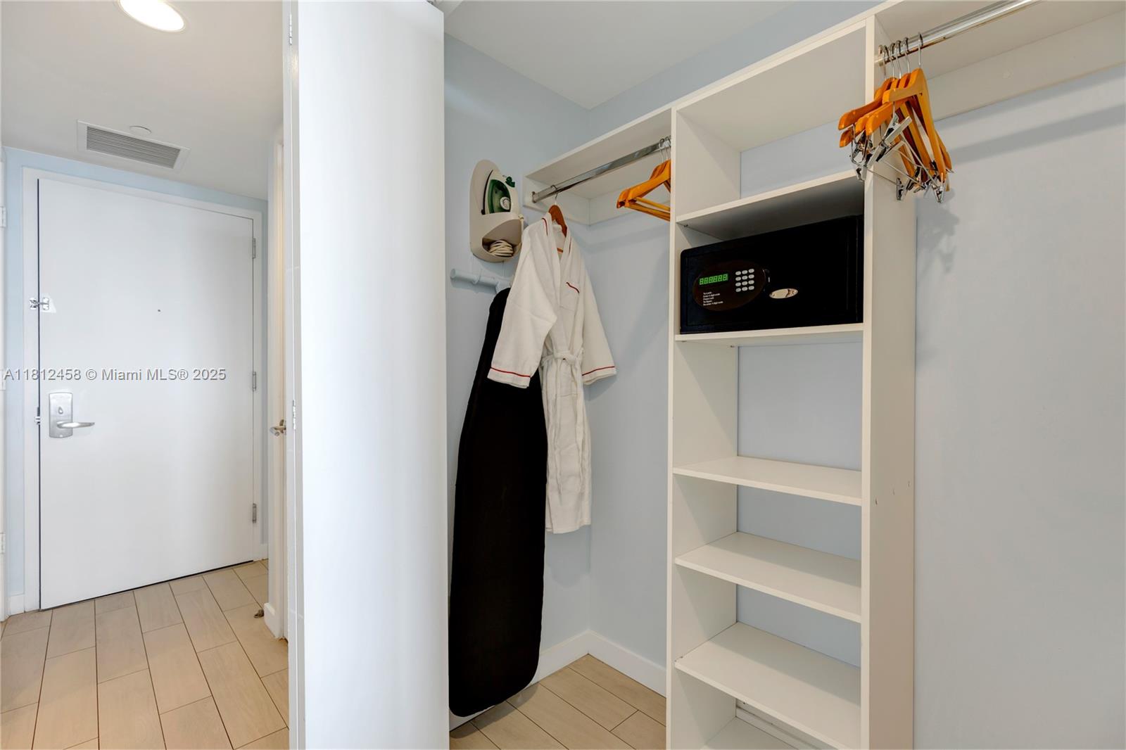 BEACHWALK CONDOMINIUM - Residential