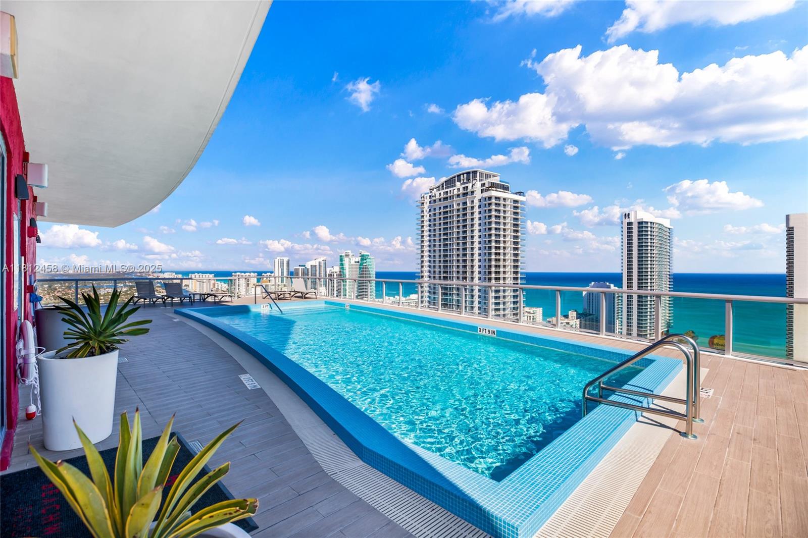 BEACHWALK CONDOMINIUM - Residential