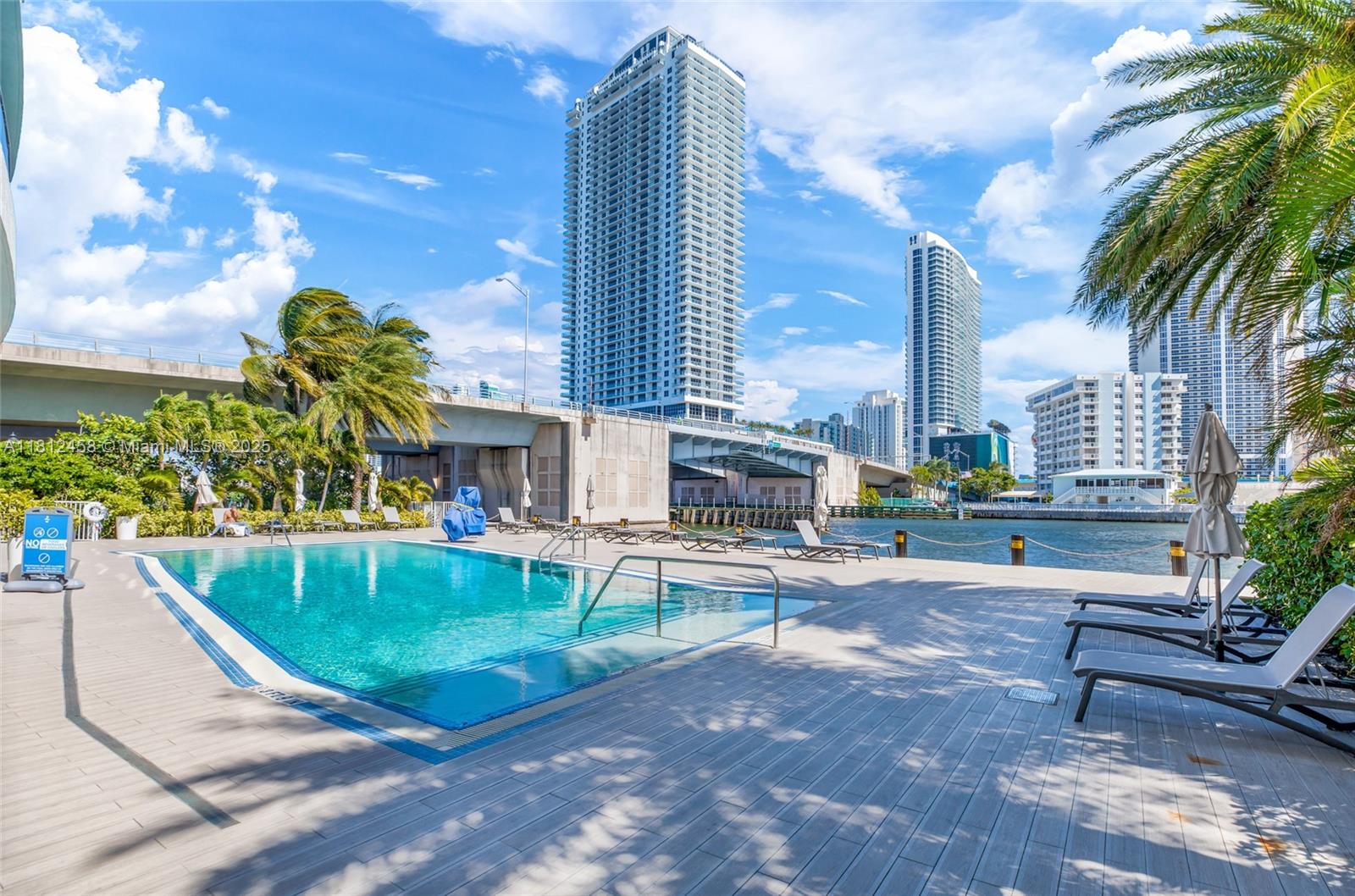 BEACHWALK CONDOMINIUM - Residential