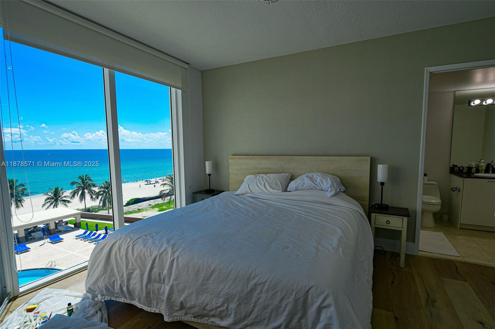 THE PINNACLE CONDO - Residential