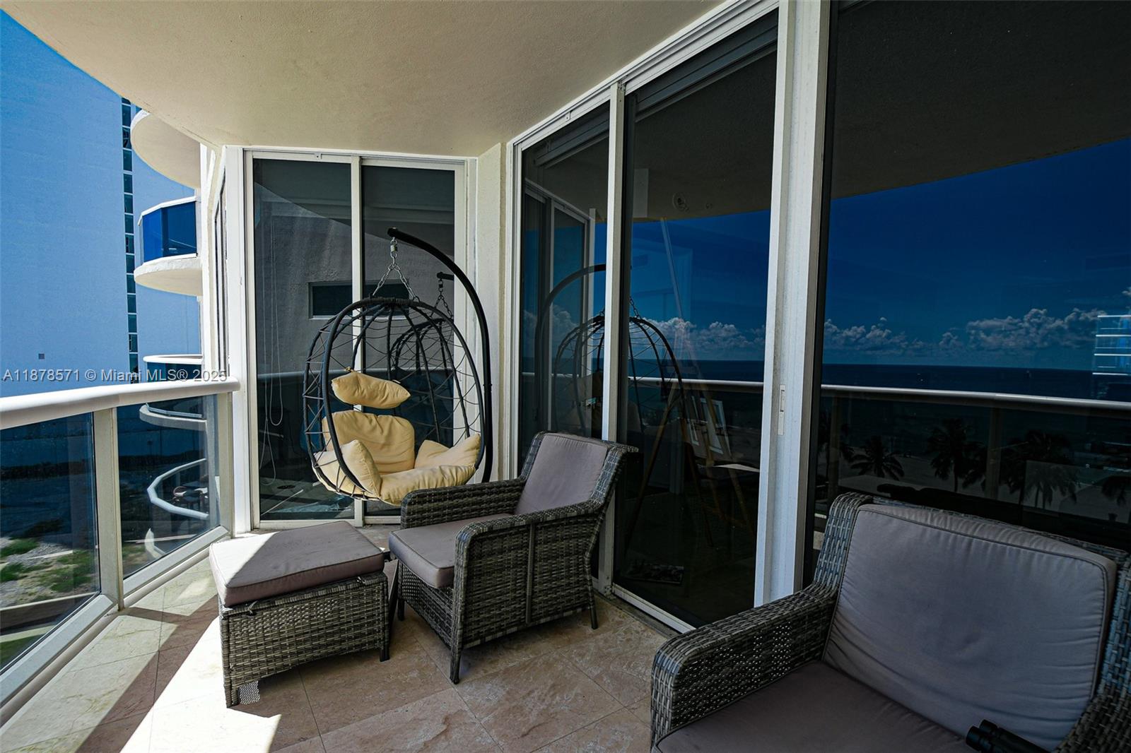 THE PINNACLE CONDO - Residential