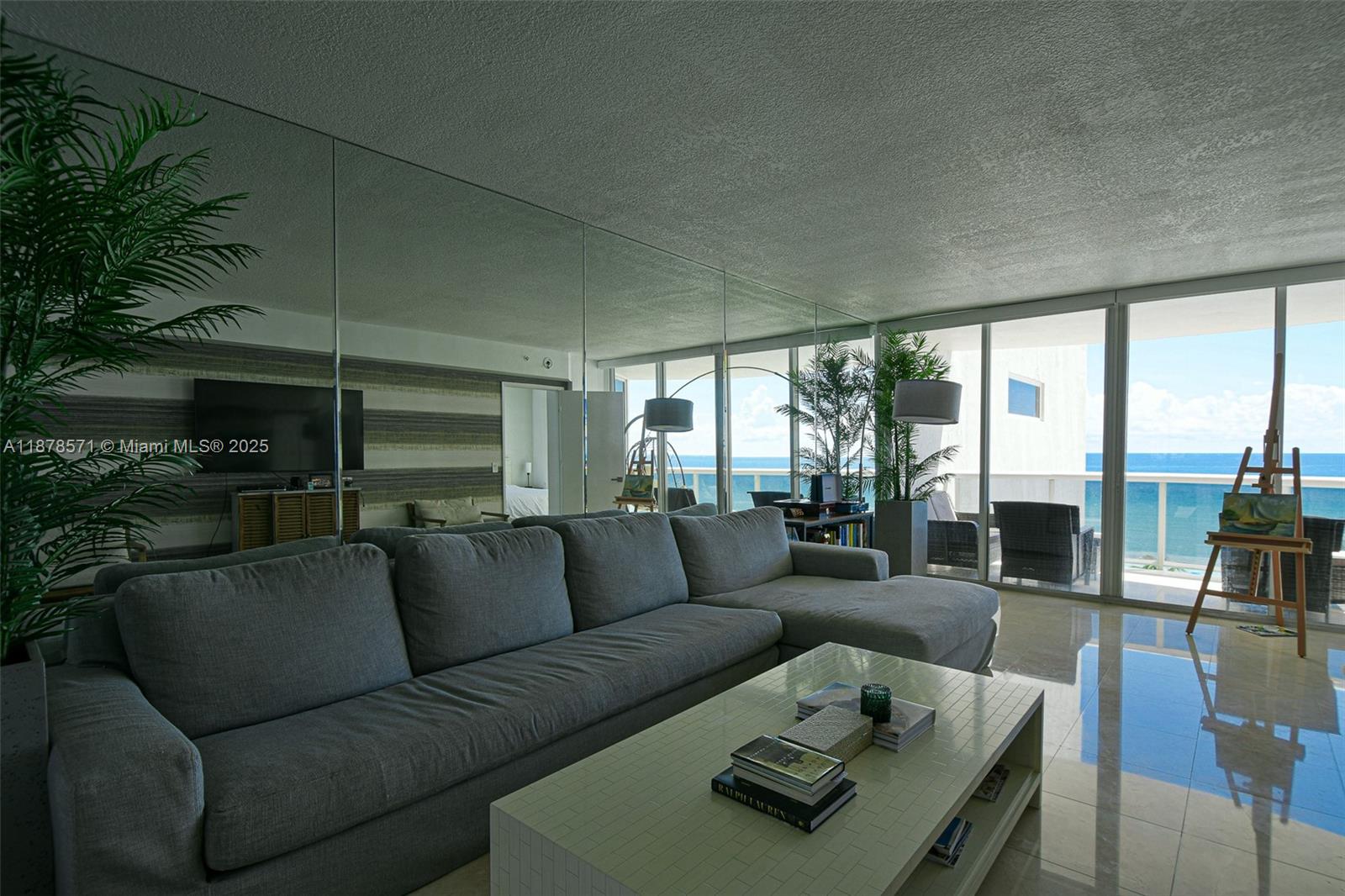 THE PINNACLE CONDO - Residential